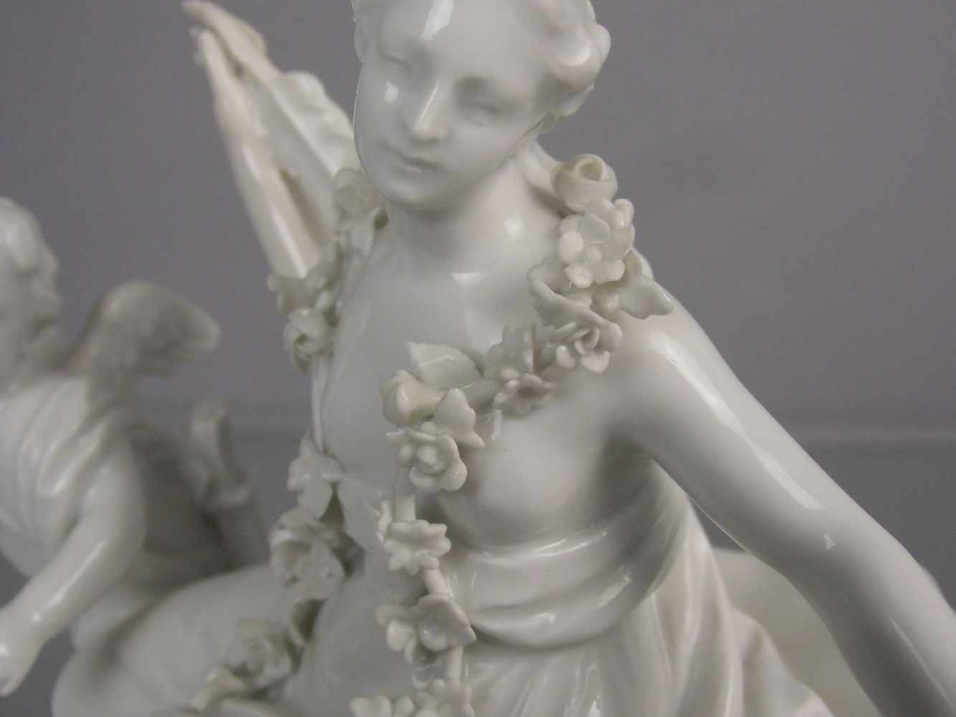 FIGURENGRUPPE "Triumpf der Venus", Weissporzellan, Manufaktur Meissen, Marke seit 1934 (dreifach - Bild 5 aus 5