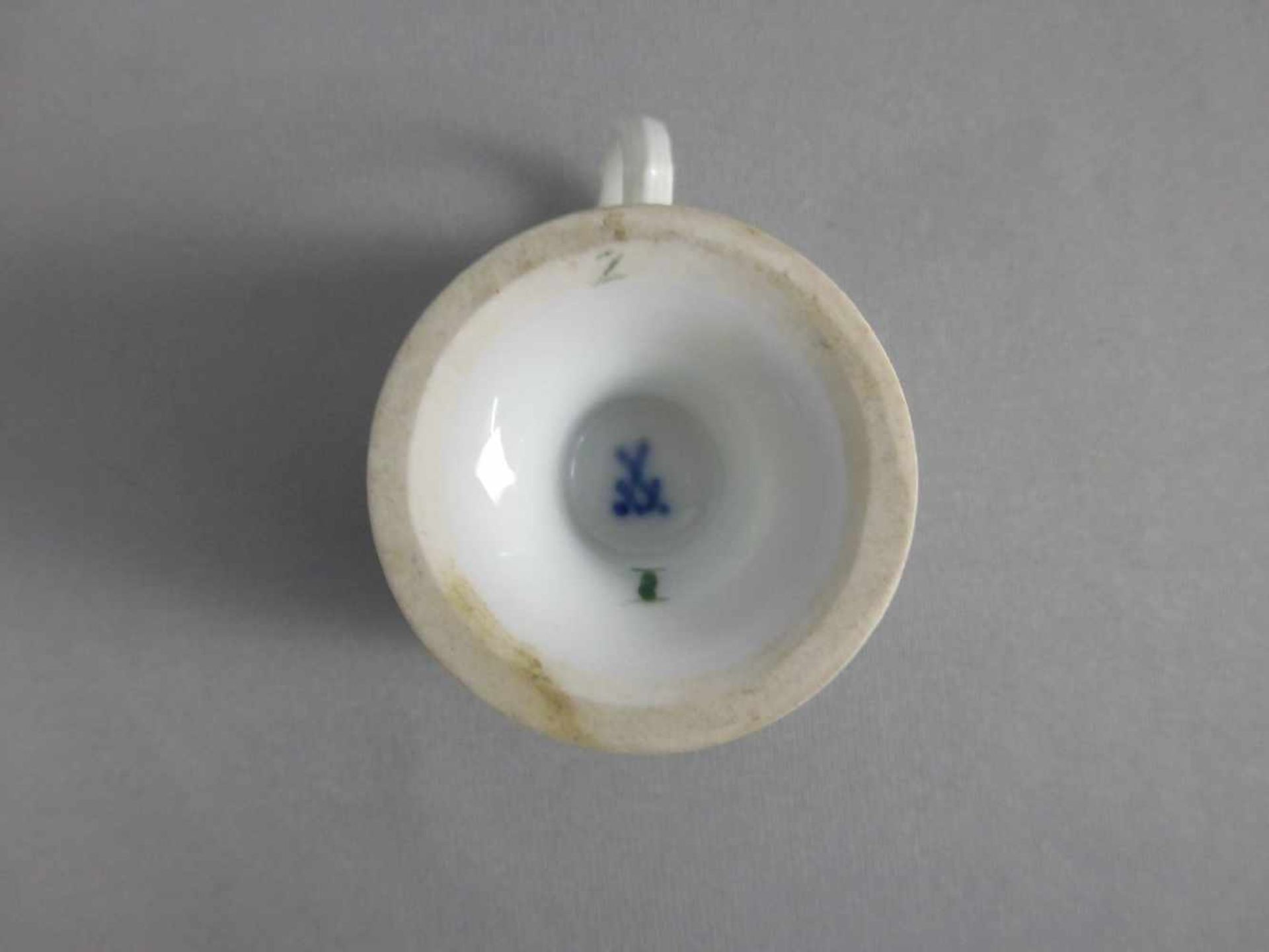 TASSE, Porzellan, Manufaktur Meissen, unterglasurblaue Knaufschwertermarke, Marke 1814-1860 (1. - Bild 4 aus 4