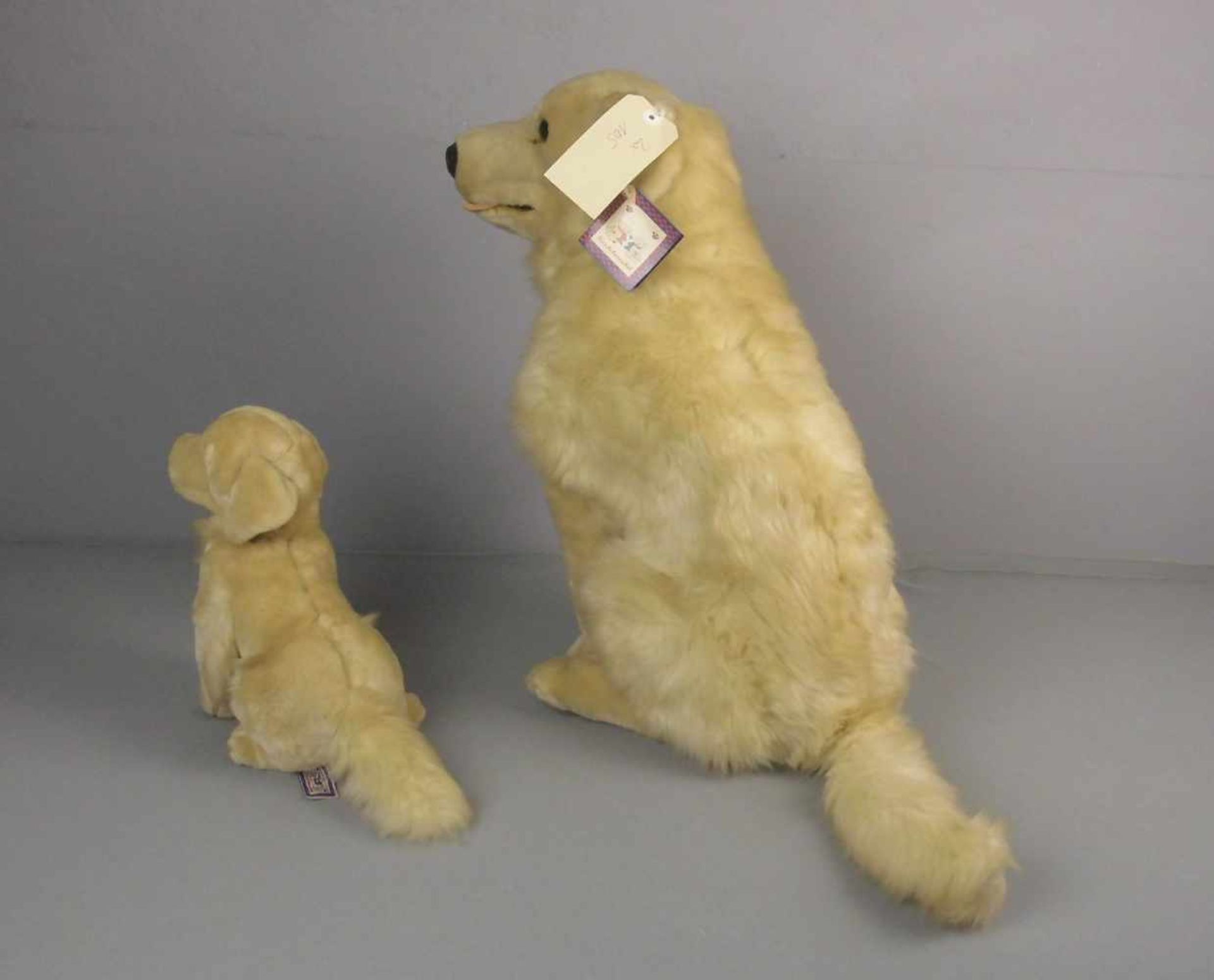 PAAR STOFFTIERE: Golden Retriever Mutter mit ihrem Welpen / fluffy toys, Manufaktur "Kuschelwuschel" - Bild 3 aus 5