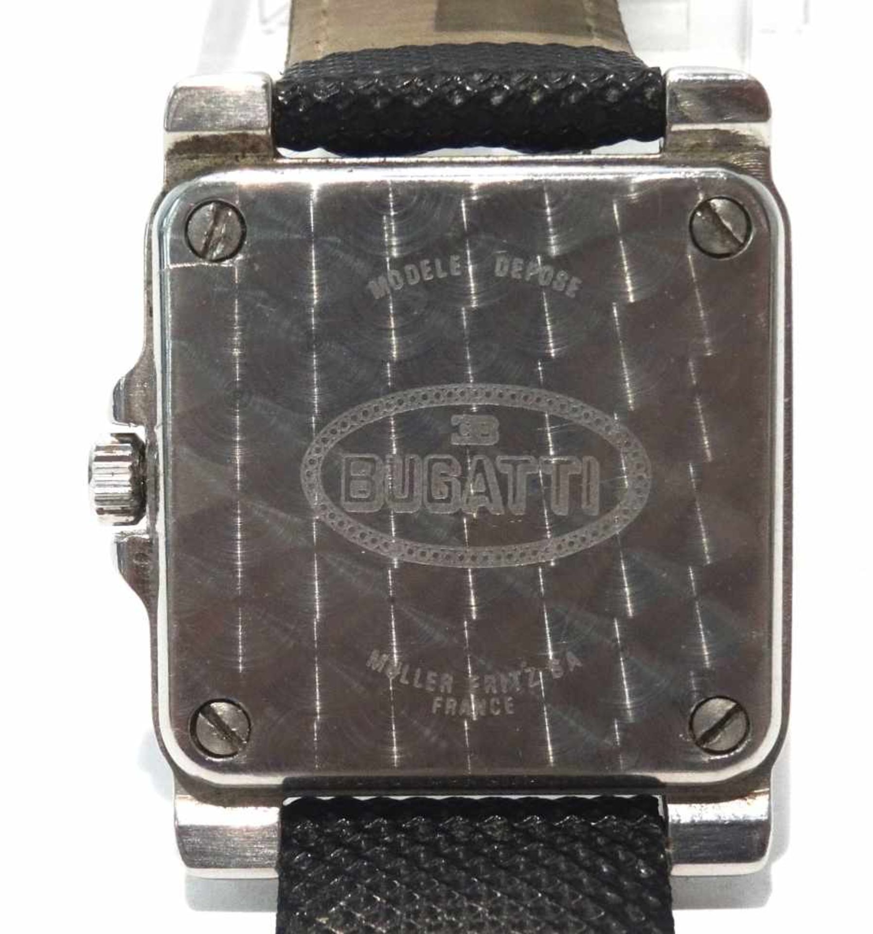 Bugatti Herrenqurazuhr Medium mit Kunststoffband eckige Bugattiuhr mit Quarzwerk, Datum an der 6, - Bild 3 aus 3