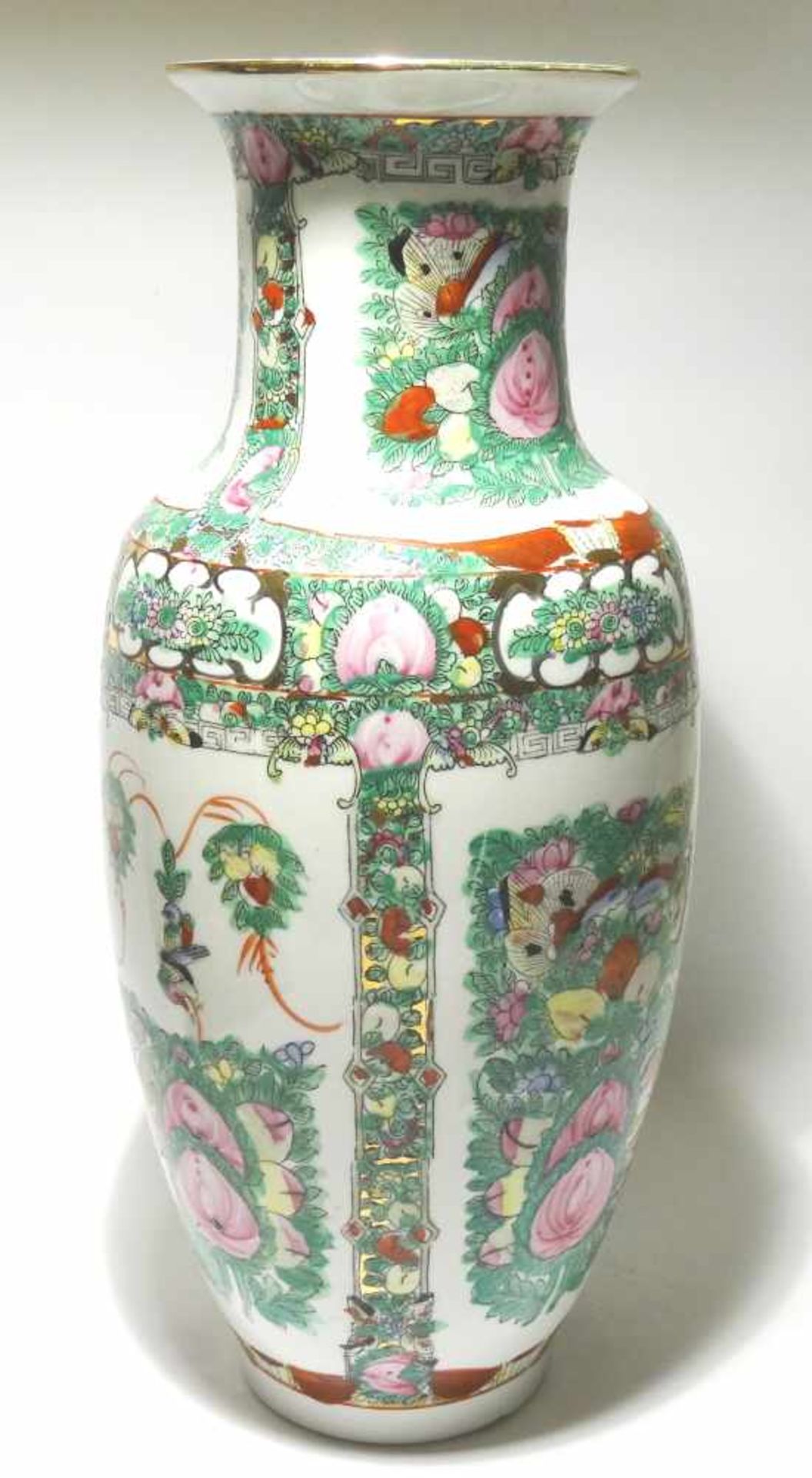 Vase auch Bodenvase, Höhe ca. 42cm, Durchmesser am Bauch ca. 20cm, signiert