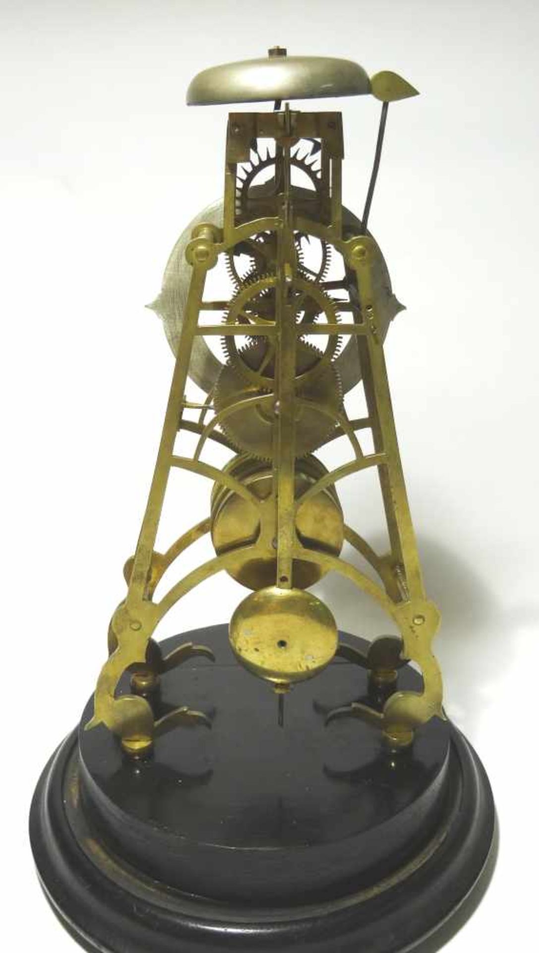 Skelettuhr mit Glasdom sehr schöne alte Skelettuhr mit Hakenhemmung und Stunden Schlag auf Glocke - Bild 5 aus 5