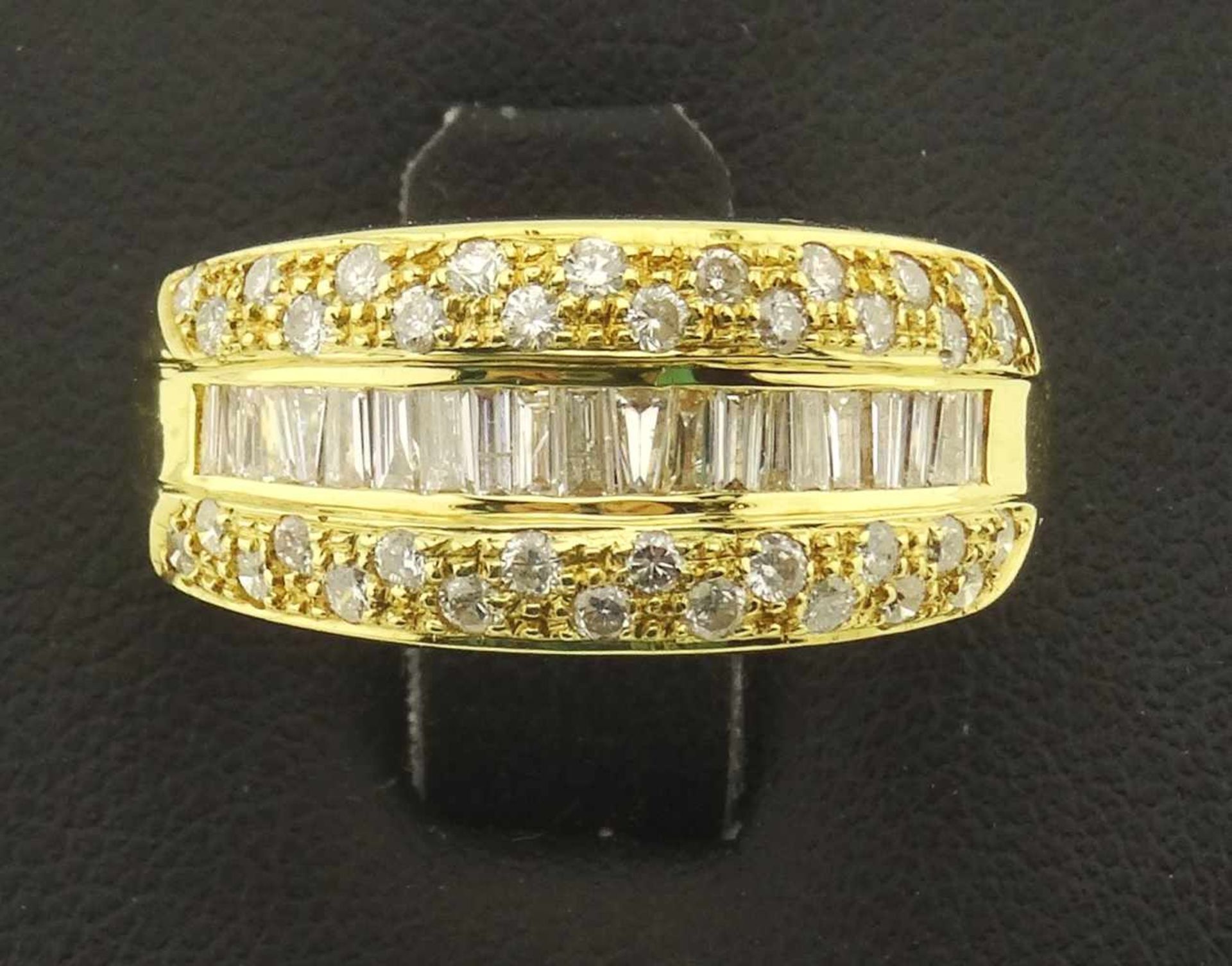Damenring 750 Gold Brillant / Diamanten sehr schöner Brillant / Diamantring in 750 Gold 18k,