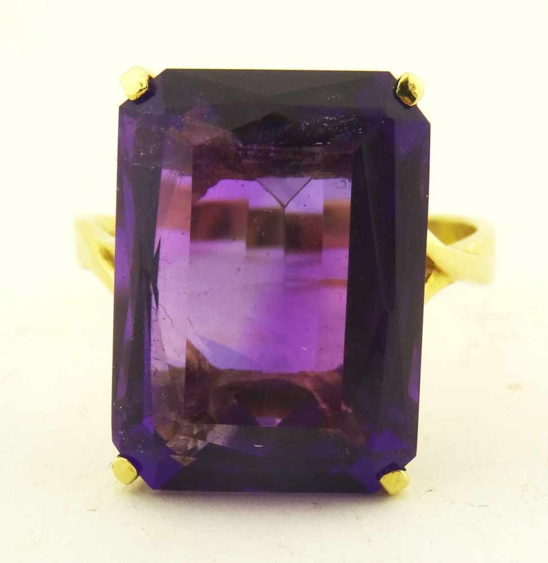 Damenring Amethyst 750 Gold mit einem schönen Amethyst ca. 19x14 mm, achteckig geschliffen, RG 60, - Bild 4 aus 4