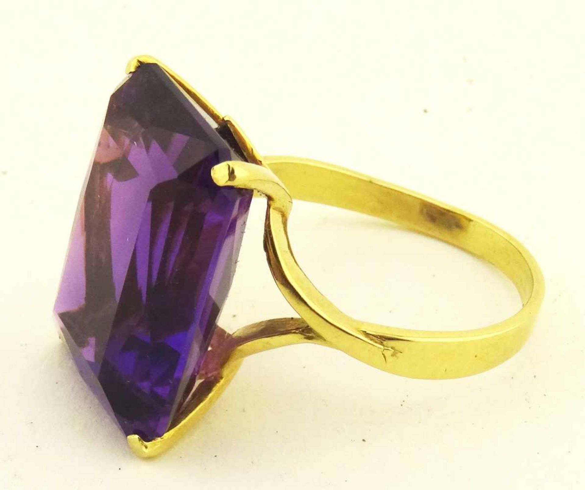 Damenring Amethyst 750 Gold mit einem schönen Amethyst ca. 19x14 mm, achteckig geschliffen, RG 60, - Bild 2 aus 4