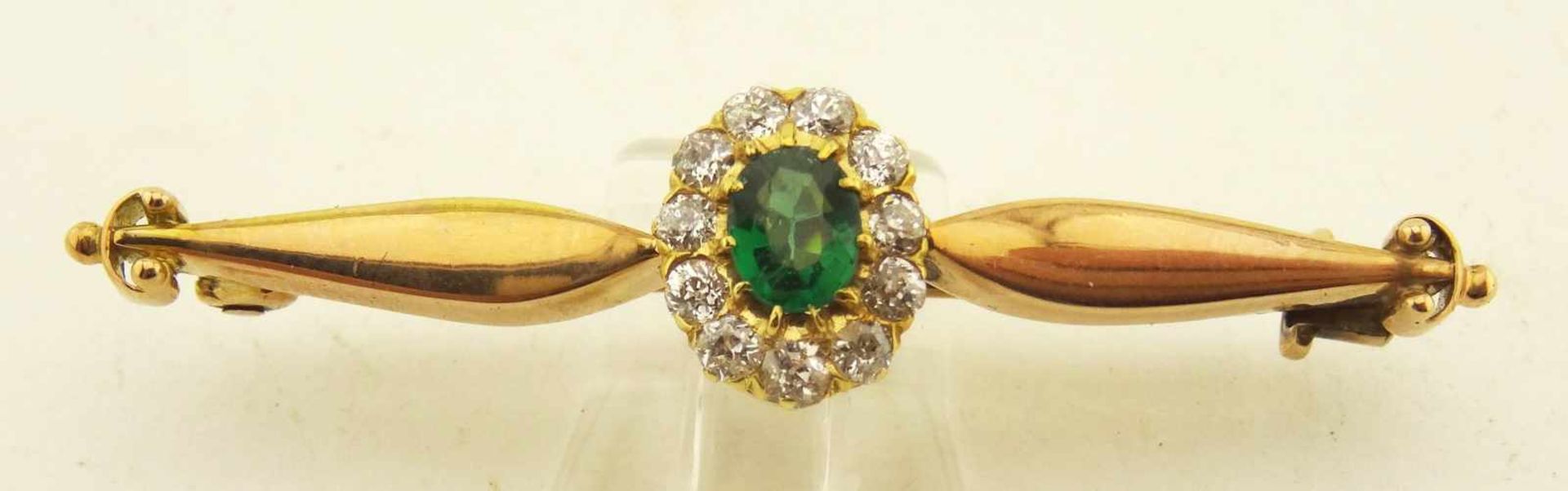 Nadel Diamant und wohl Smaragd 585 Gold ges. Länge 47mm, Diamanten zus. ca. 0,22ct., der grüne Stein