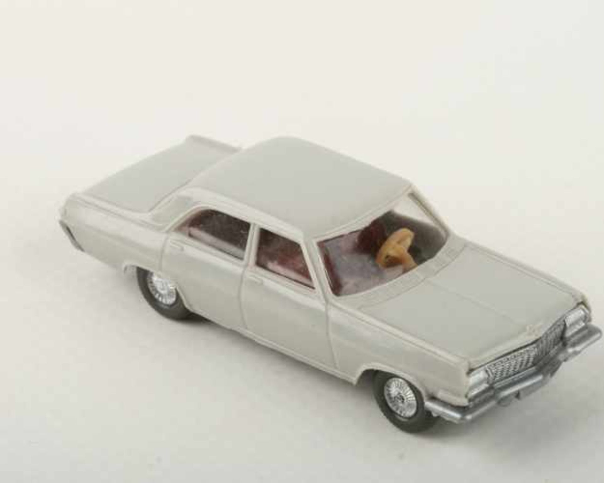 Wiking Opel Admiral achatgrau 112/1b, neuwertig