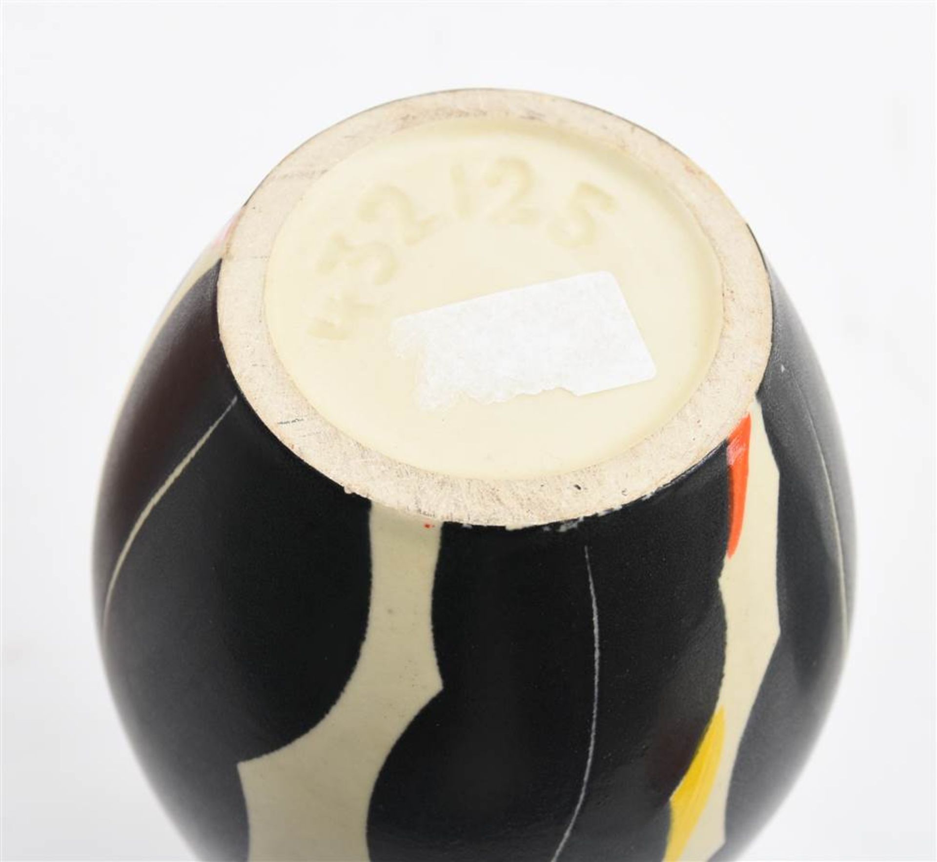KERAMIK- VASE, bunte glasierte Keramik, nummeriert, 20. Jahrhundert Vase aus bemalter glasierter - Bild 2 aus 3