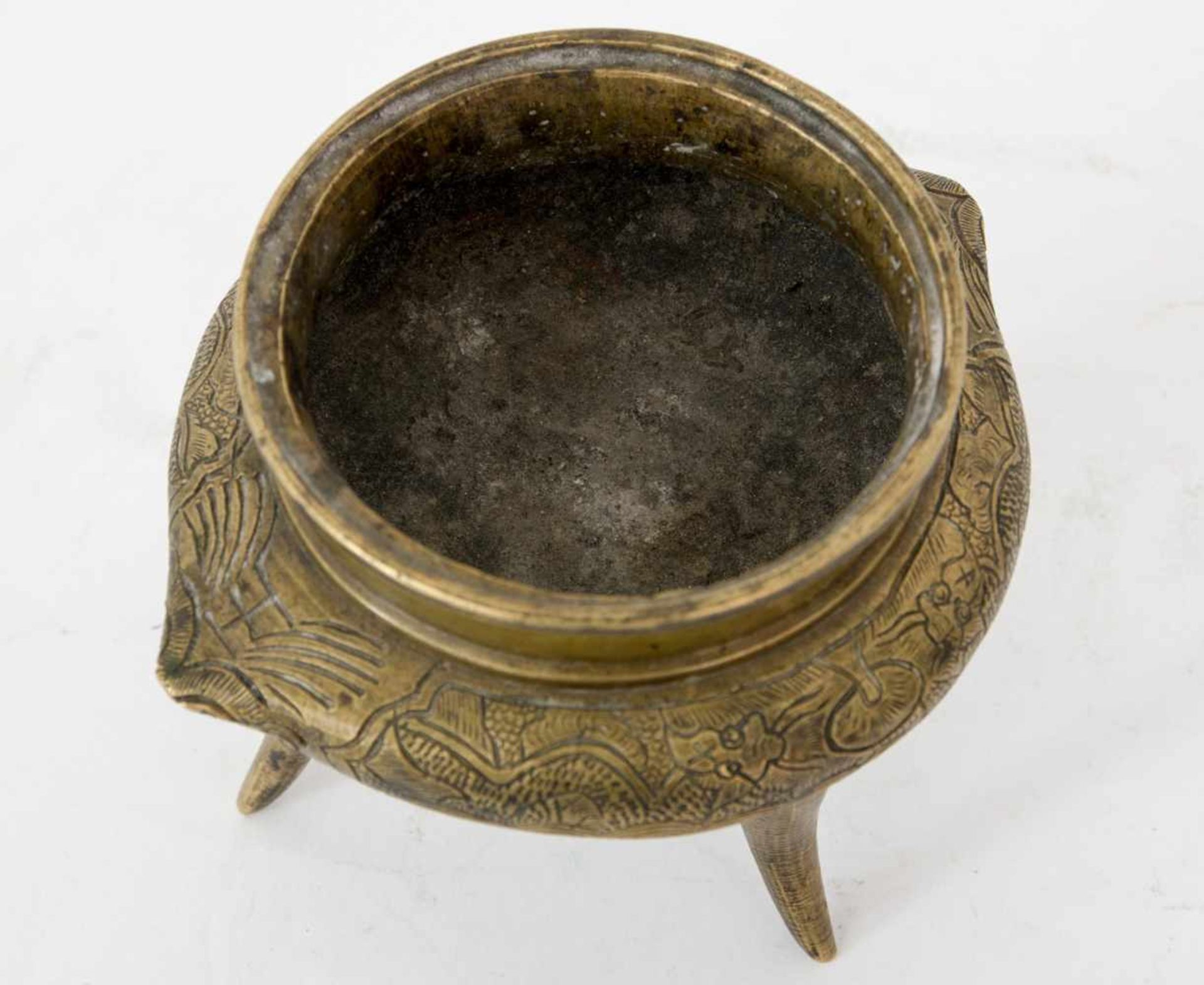 KONVOLUT, vier orientalische Objekte, Metall/Bronze, 20. Jahrhundert. Vier Objekte aus dem Orient, - Image 17 of 25