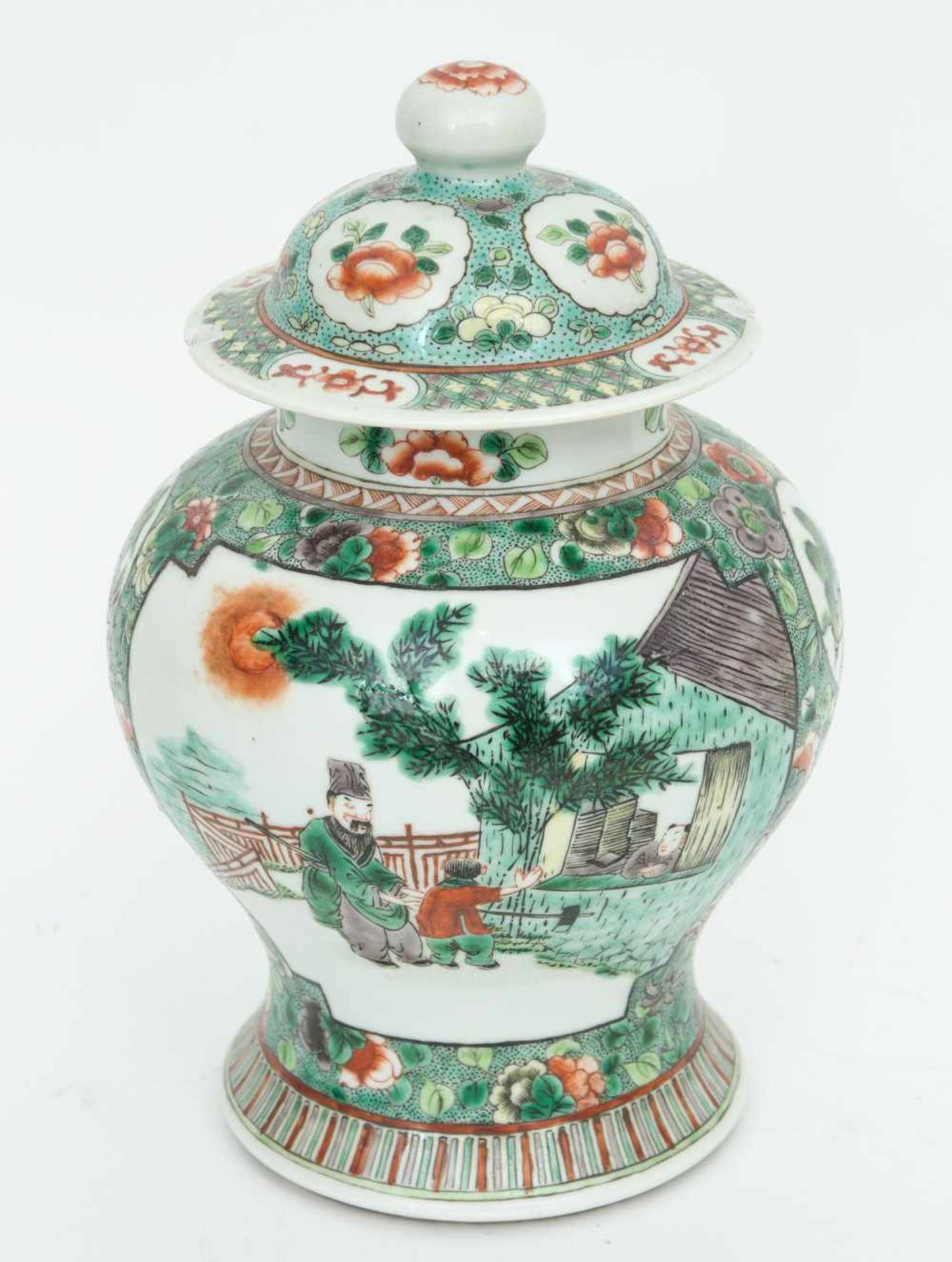 DECKELVASE WUCAI, Porzellan, China Porzellanvase "Wucai" mit Deckel,auf Bodenseite vier - Bild 2 aus 9