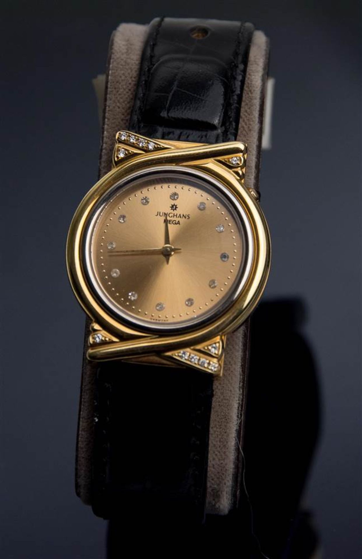 LADIES WRISTWATCH, JUNGHANS, "Mega", 18K gold with 12 Brilliants, Quartz, Edition 1811 leather strap