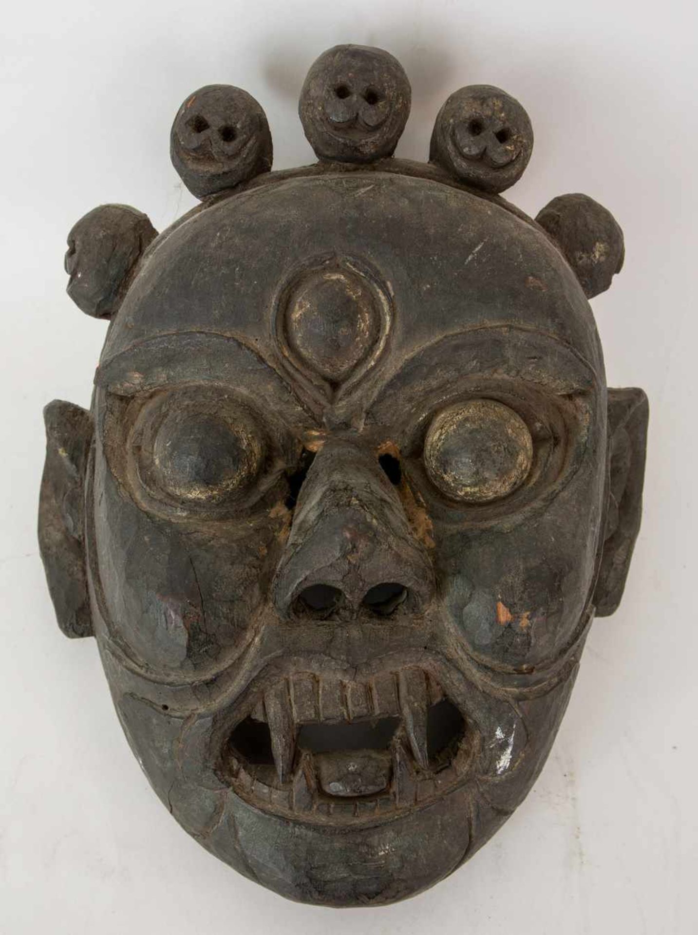 MASKE eines Dämons, beschnitztes Holz, Nepal 19. Jahrhundert Aus Holz geschnitzte Maske eines Dämons