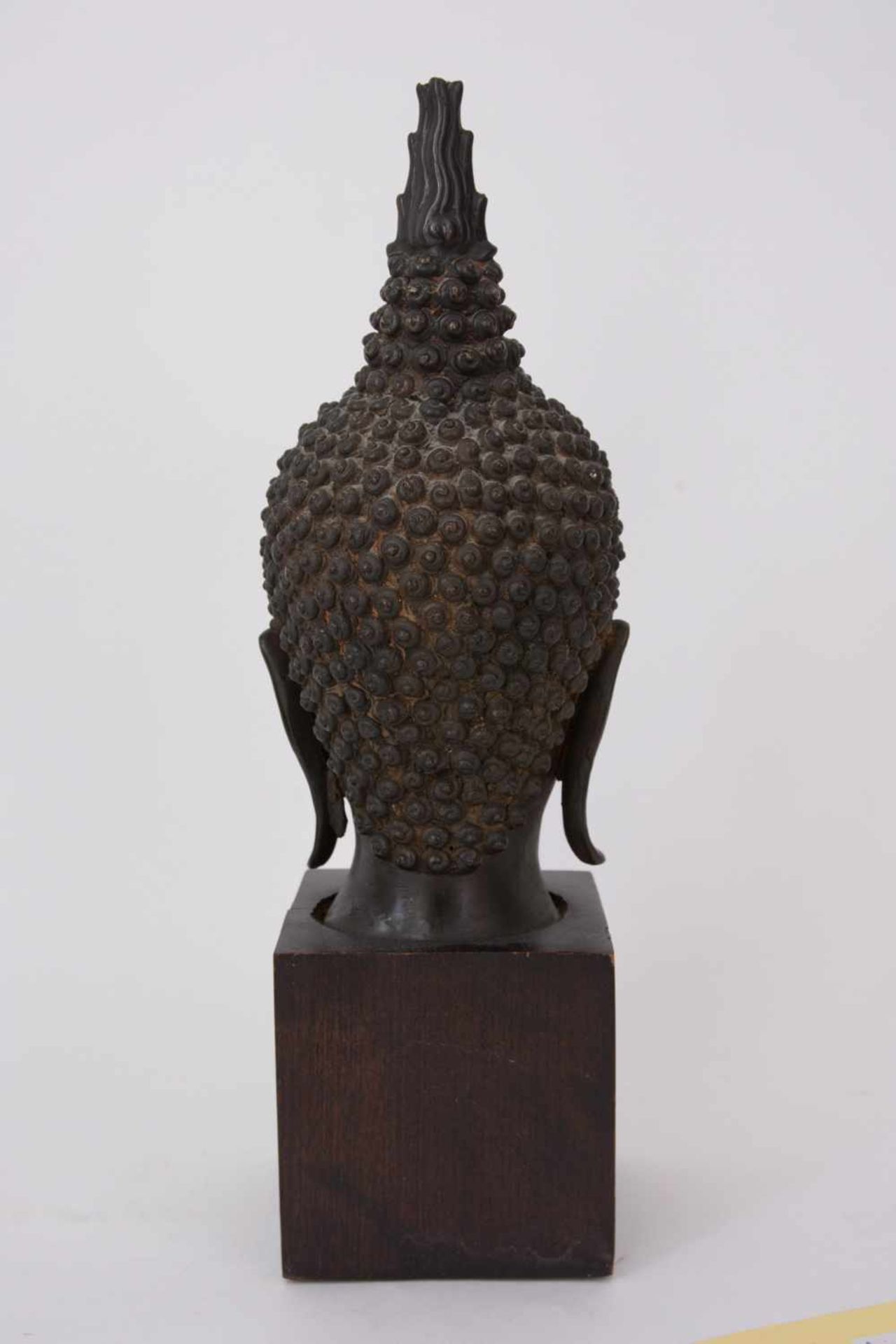 KONVOLUT, vier orientalische Objekte, Metall/Bronze, 20. Jahrhundert. Vier Objekte aus dem Orient, - Image 19 of 25