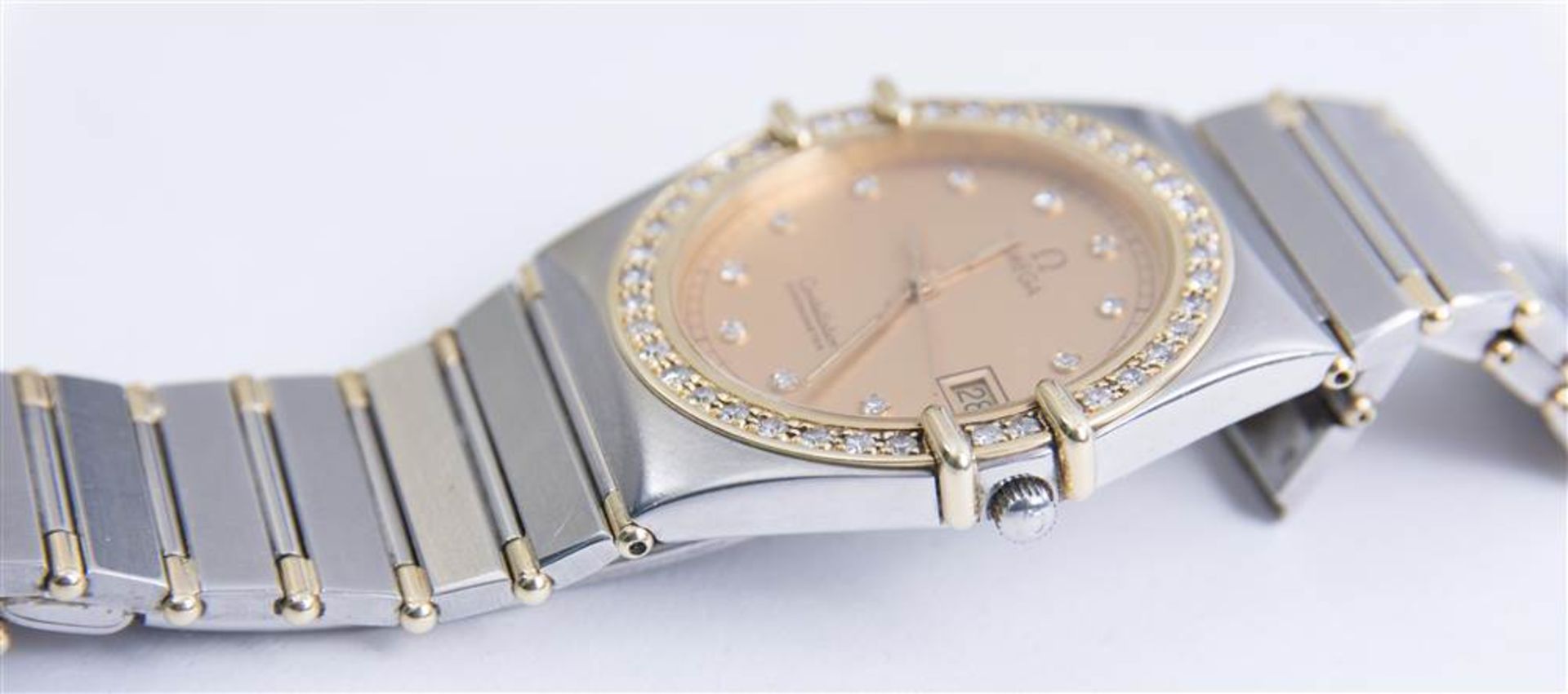 WRISTWATCH, Omega, Constellation. MP: 1450 Material: Stainless Steel + partially gilt Build: 2002 - Bild 2 aus 9