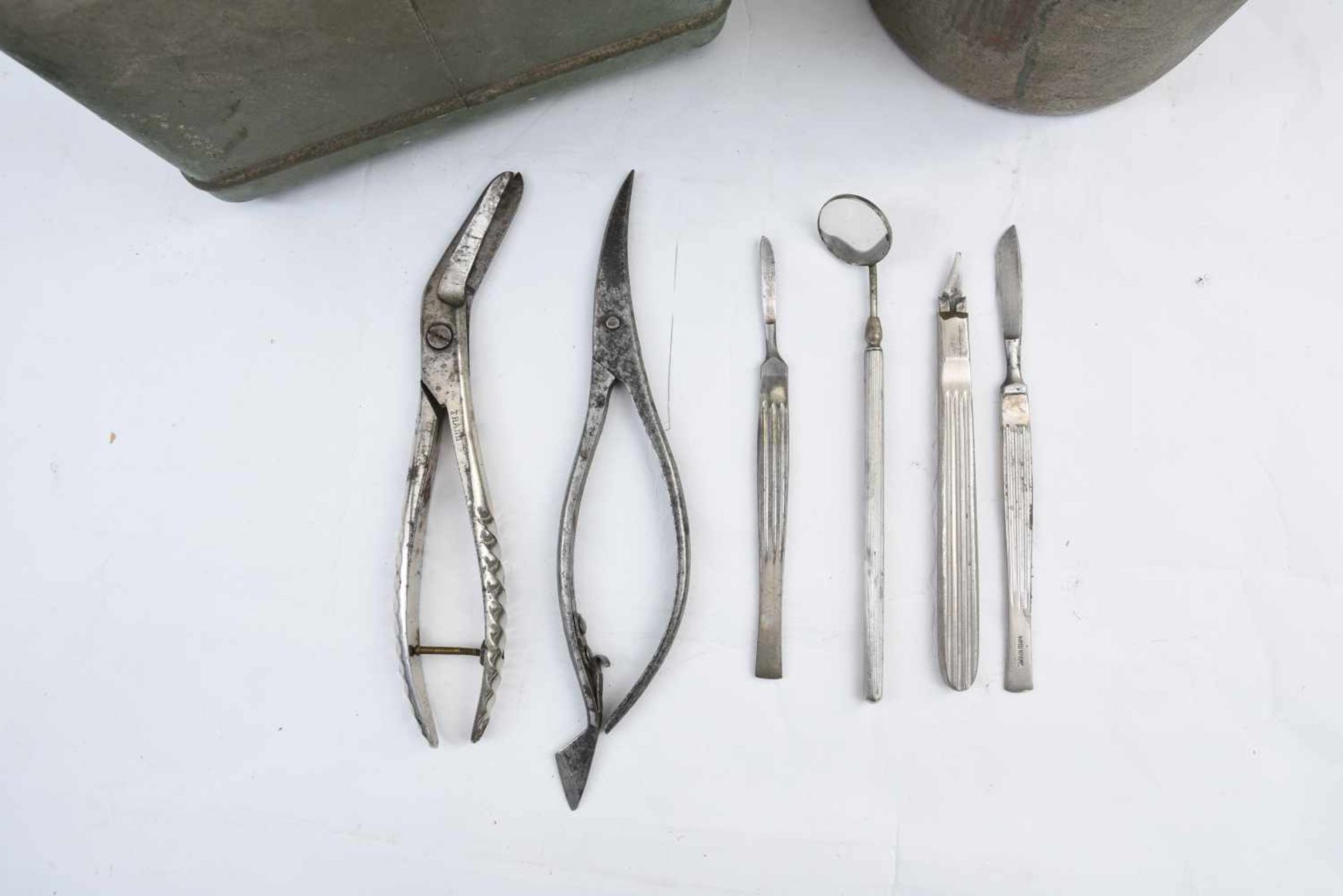 ZAHNARZT-UTENSILIEN, Kupfer verzinkt/Stahl, frühes 20. Jahrhundert Diverse zahnmedizinische - Bild 4 aus 4