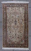 TEPPICH Keshan, Gebetsteppich, Baumwolle mit Seide, ca. 1990er Maße: 160 x 92 cm