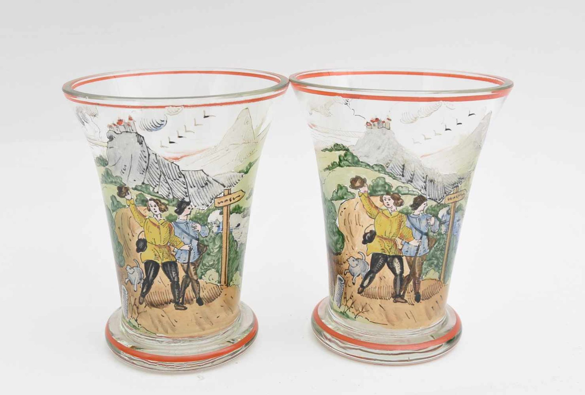 ZWEI ZIERGLÄSER, handbemaltes Glas, 1.Hälfte 20. Jahrhundert Zwei identisch polychrom bemalte Gläser