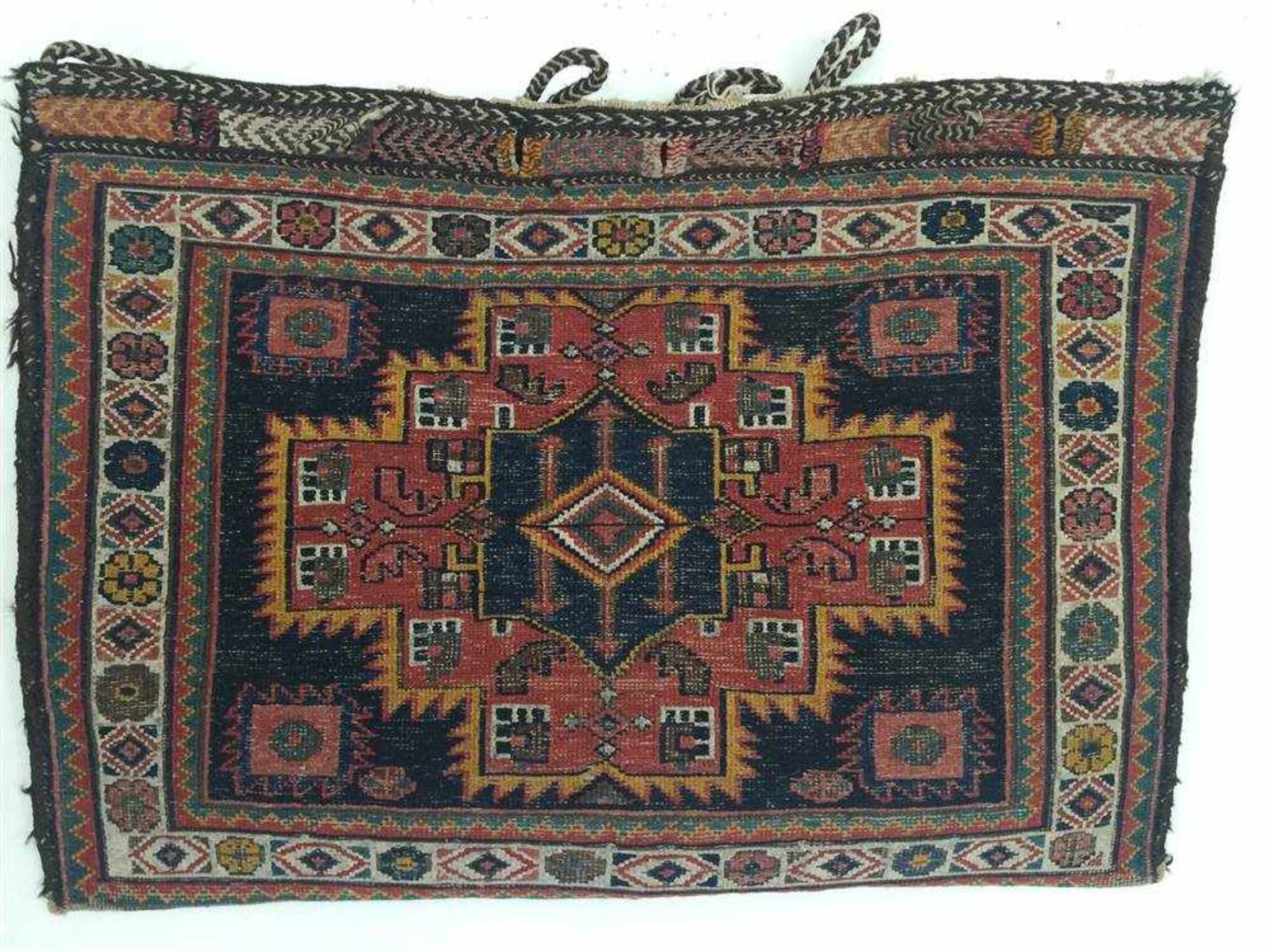 SATTELTASCHE AFSHAR, Persien Ende 19. Jahrhundert Sumactechnik, Maße: 77 x 54 cm. Zustand 1