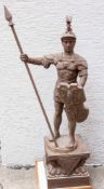 KRIEGSGOTT MARS" MIT SOCKEL,Gusseisen bemalt, 20. Jahrhundert Gusseiserne Figur des römischen
