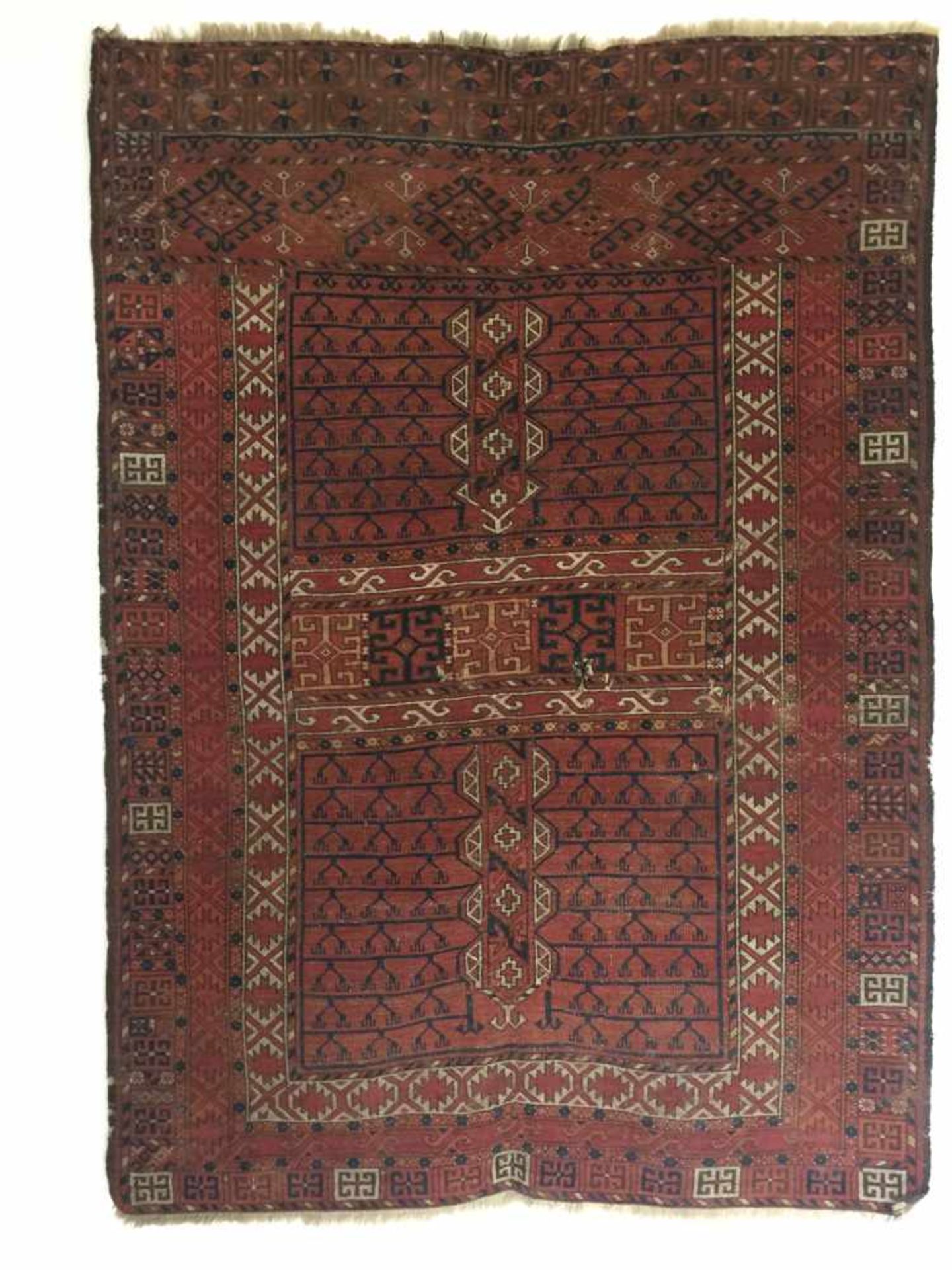 ERSARI ENGSI ZELTTEPPICH, Turkmenistan Ende 19. Jahrhundert Maße: 196 x 140 cm. Zustand 1