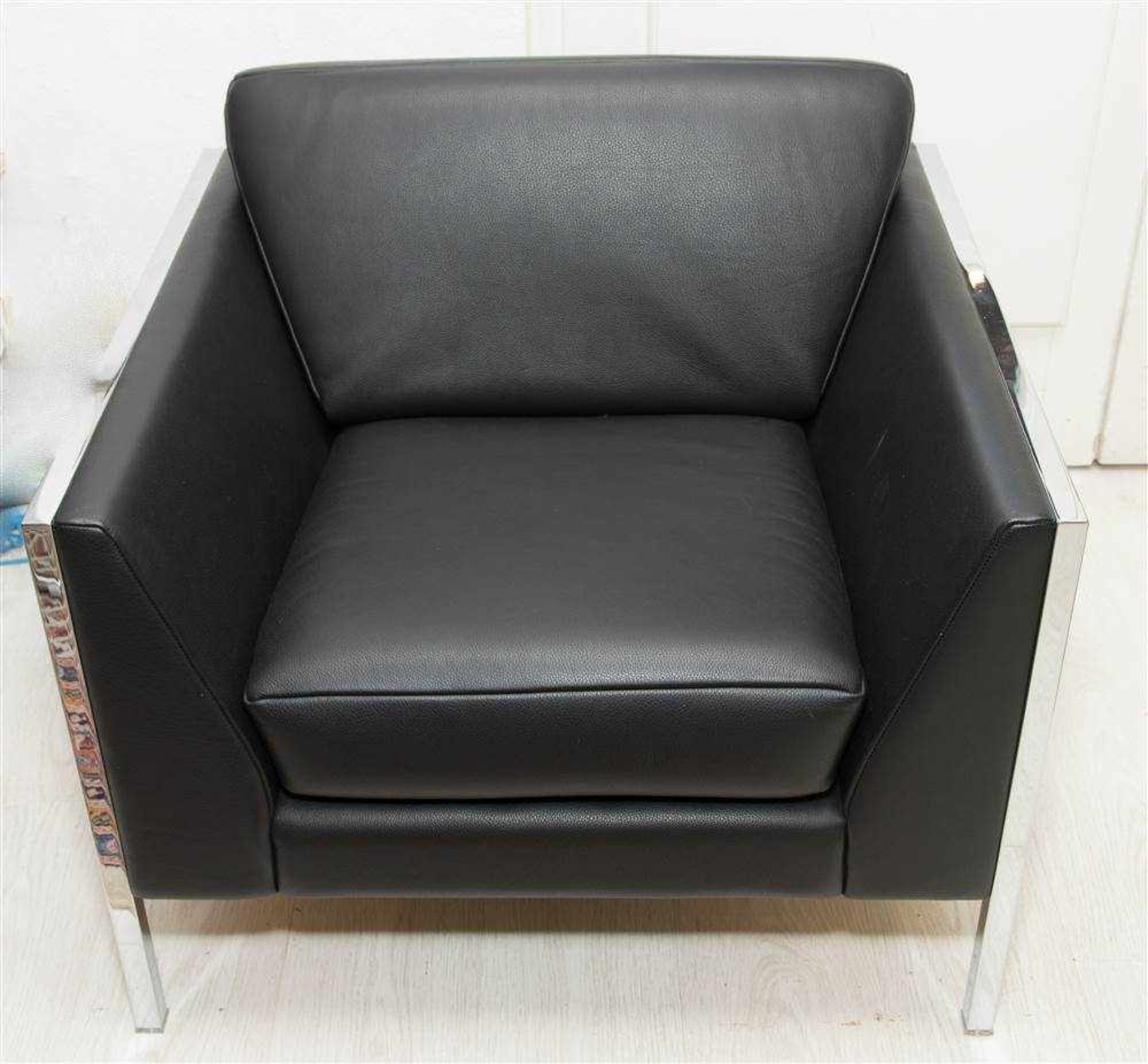 DE SEDE. Sessel, schwarzes Leder und Chrom, 21. Jahrhundert Sessel der Firma "de Sede of - Bild 2 aus 7