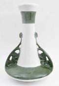KELLER ET GUERIN (K ET G) LUNÉVILLE. Art Nouveau- Vase, bemalte und glasierte Keramik, gemarkt,
