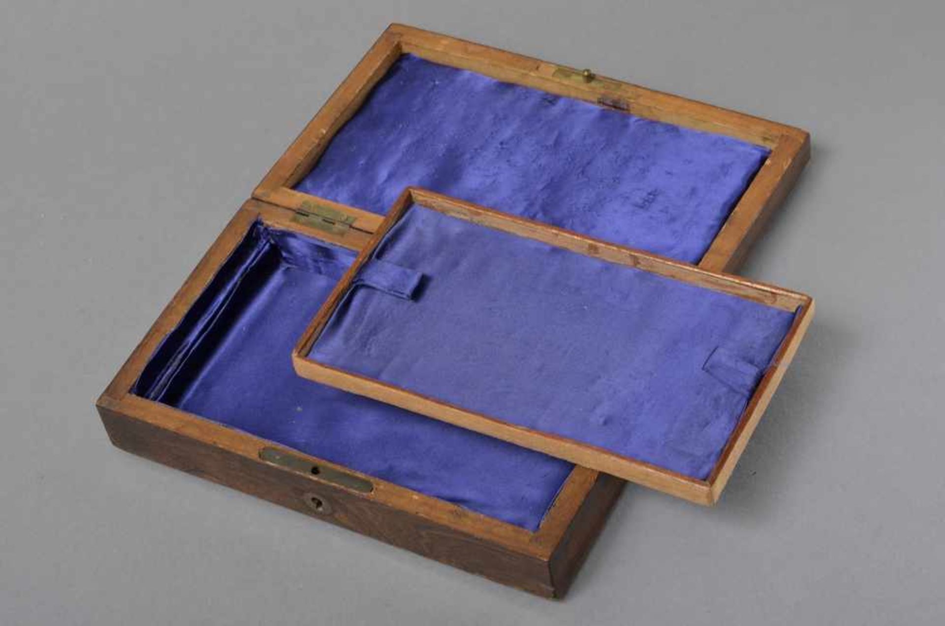 Kleiner Palisander Schmuckkasten mit gravierter Messingplatte "L.C. Jackson", 45x21,5x12,5cm - Bild 2 aus 2