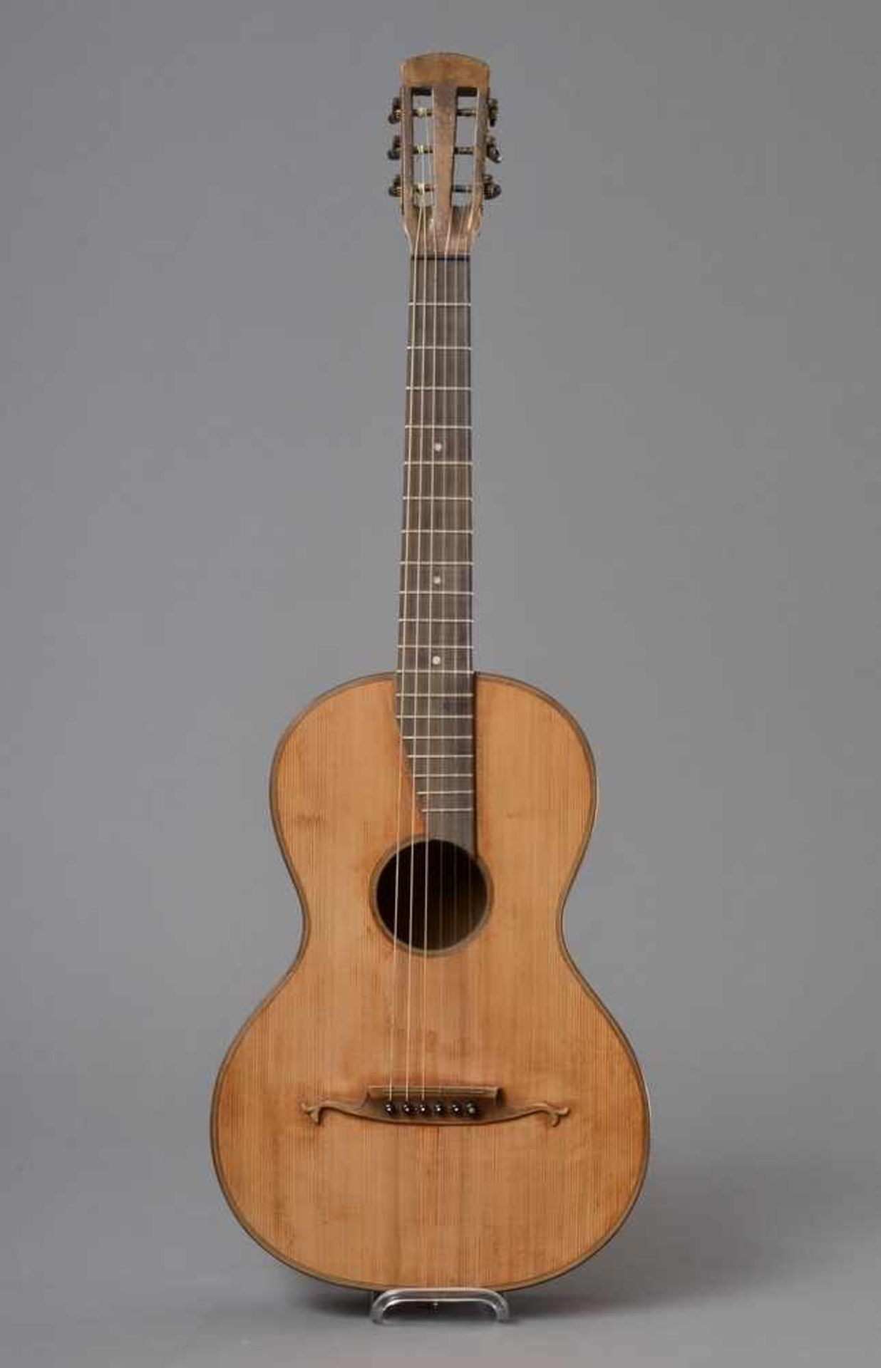 Historische Gitarre, Mensur 61,3cm, Gesamtlänge 93cm, Saitenhöhe 5mm, ca. 100 Jahre alt, spielbar - Bild 7 aus 7