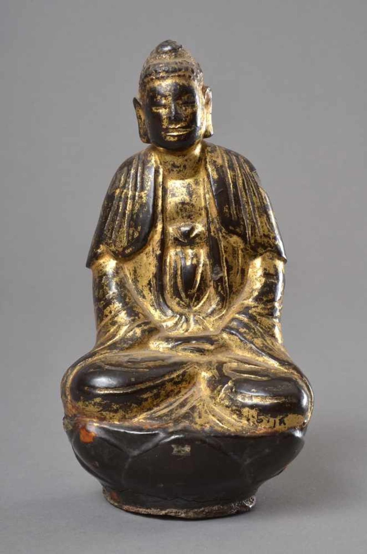 Bronze Buddha mit Resten von Kaltvergoldung auf Lack, innen gefüllt, Nordvietnam 18./19.Jh., alte
