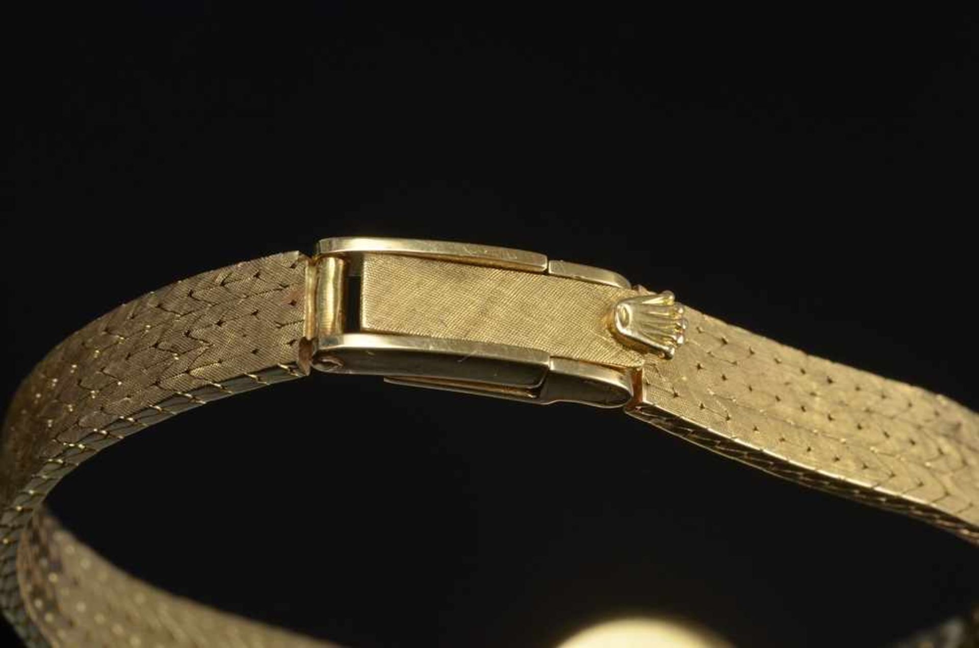 "Rolex" Damen Armbanduhr mit Lunette aus 20 Diamantachtkantsteinen, Handaufzug, gangbar, Gehäuse Nr. - Bild 2 aus 2