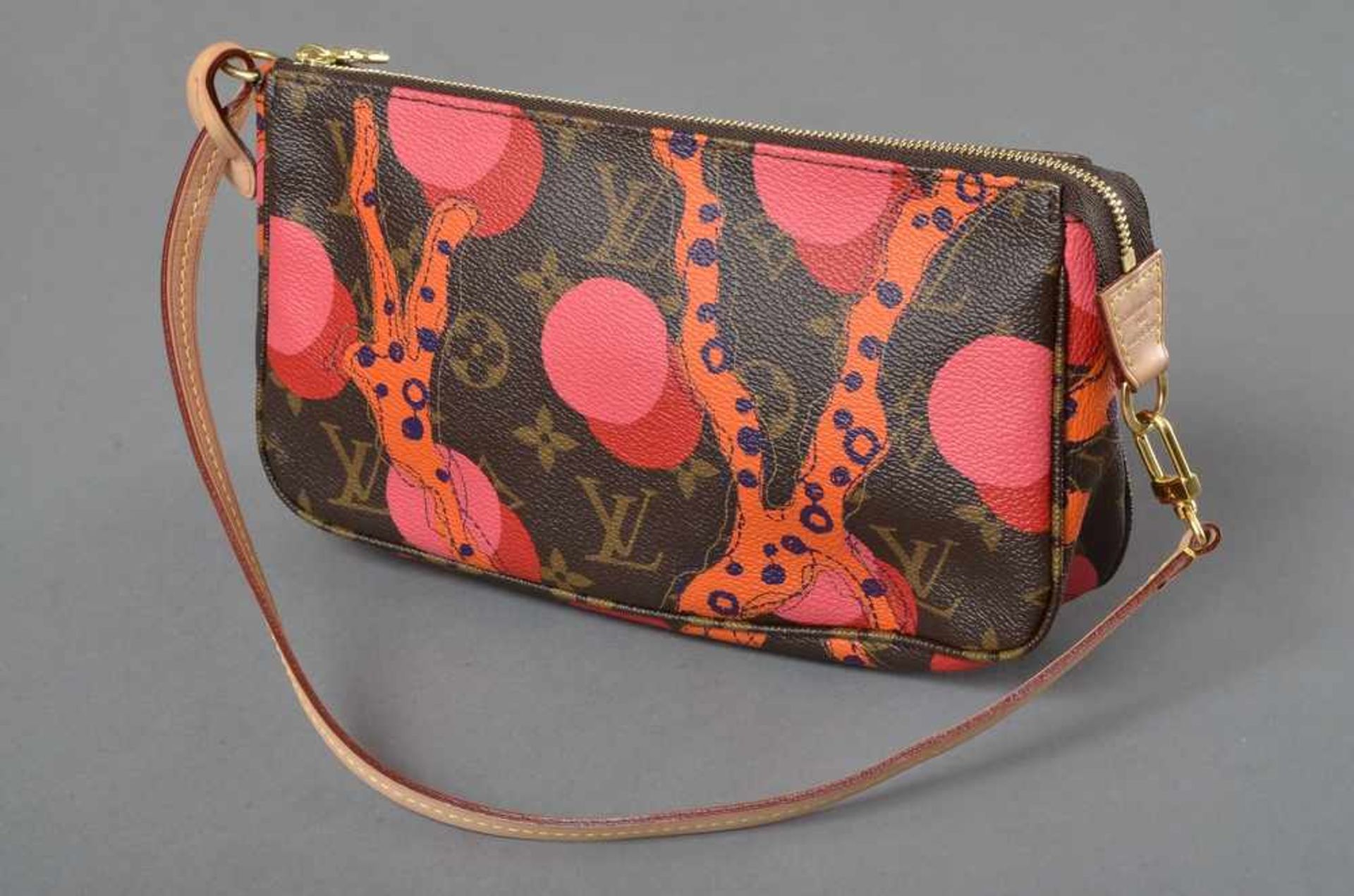 Louis Vuitton "Pochette" aus der "Monogram Ramages" Edition, F/S Cruise Collection 2015, Nr. CA