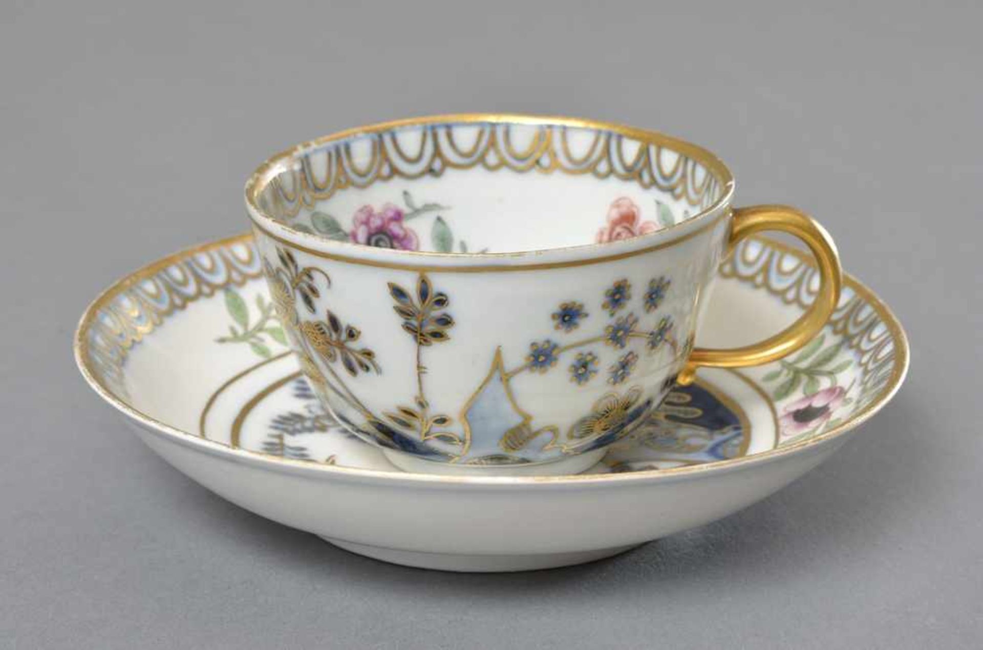 Meissen Tasse mit Unterteller "Fels und Vogel" Malerei in Unterglasurblau mit Goldstaffage sowie " - Image 3 of 4