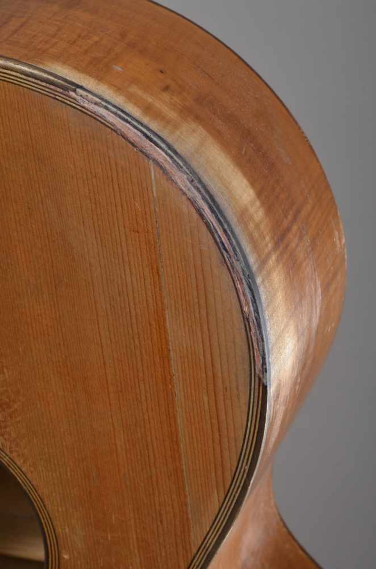 Historische Gitarre, Mensur 62cm, Gesamtlänge 93cm, Saitenhöhe 4-5mm, ca. 100 Jahre, spielbar - Image 7 of 8