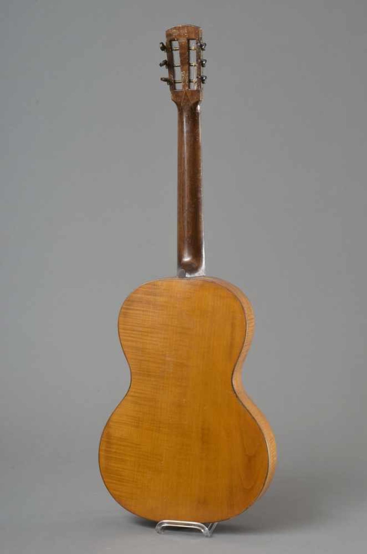 Historische Gitarre, Mensur 61,3cm, Gesamtlänge 93cm, Saitenhöhe 5mm, ca. 100 Jahre alt, spielbar - Bild 2 aus 7