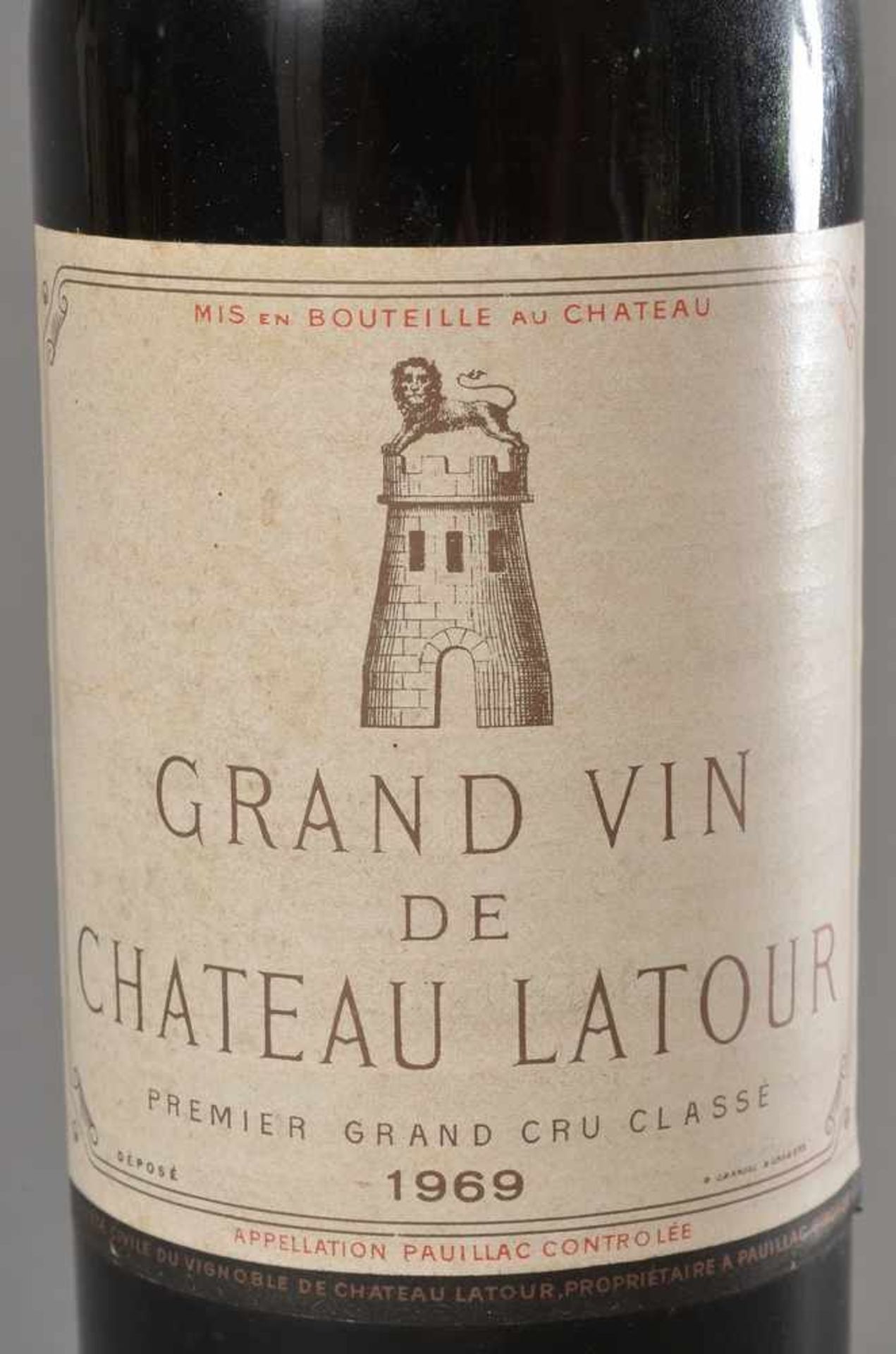 Flasche 1969 Grand vin de Chateau Latour, 1er Grand Cru Classe, Pauillac, Bordeaux Rotwein, - Bild 2 aus 3