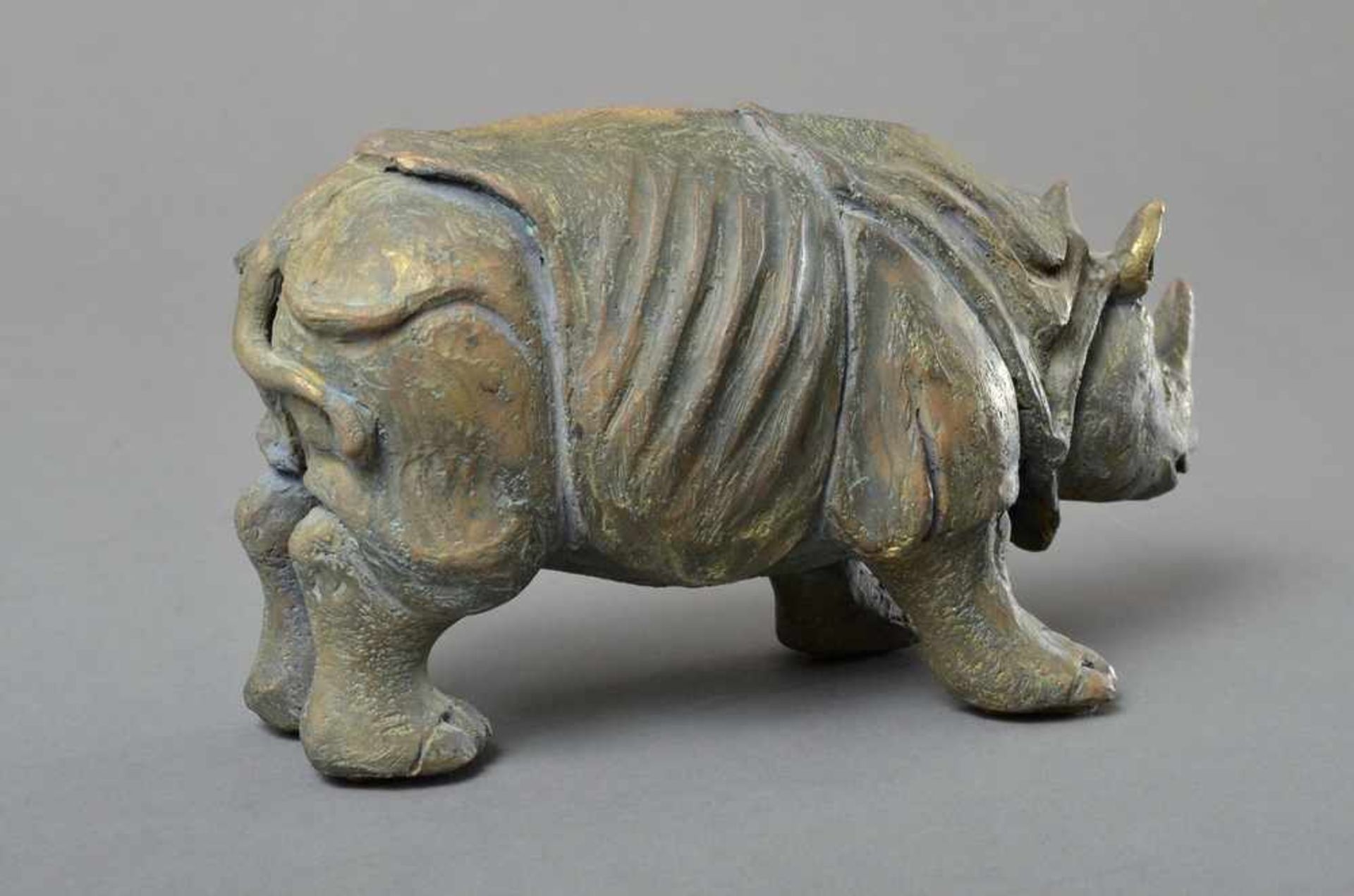 Moderne "Rhinozeros" Skulptur, Ton mit grünlich, goldener Patina, Bauch bez. "H6 WIST", H. 12,5cm, - Bild 2 aus 4
