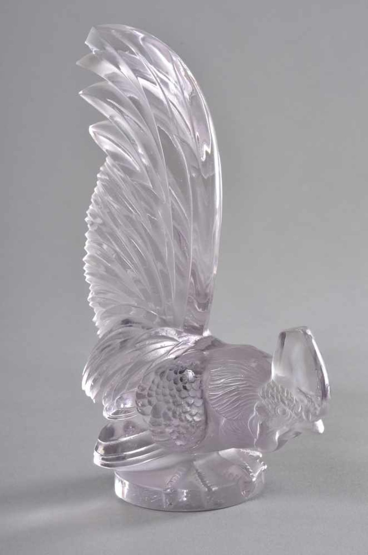 Lalique, René "Gallischer Hahn", Preßglas, Plinthe sign. "R. LALIQUE FRANCE", H. 20cm, minimal - Bild 2 aus 4