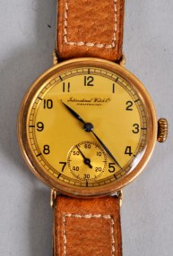 ARMBANDUHR IWC (International Watch), um 1917, Handaufzug, rundes Goldgehäuse 14ct, Nr. 731074, D