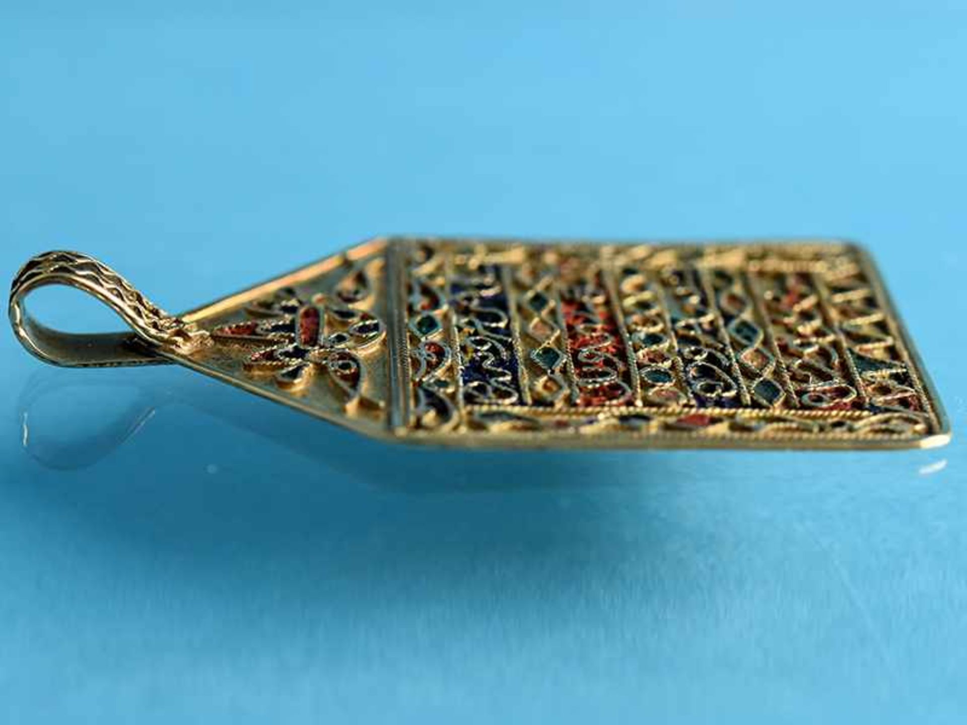 Anhänger mit Emaille, Kunst des Islam, 19. Jh. 750/- Gelbgold. Gesamtgewicht ca. 16,2 g. - Bild 3 aus 3