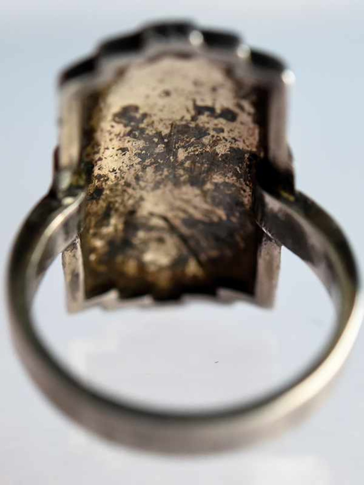 Ring mit Emaille und Markasiten, Entwurf:Theodor Fahrner, um 1925 Silber. Gesamtgewicht ca. 5,5 g. - Bild 3 aus 5