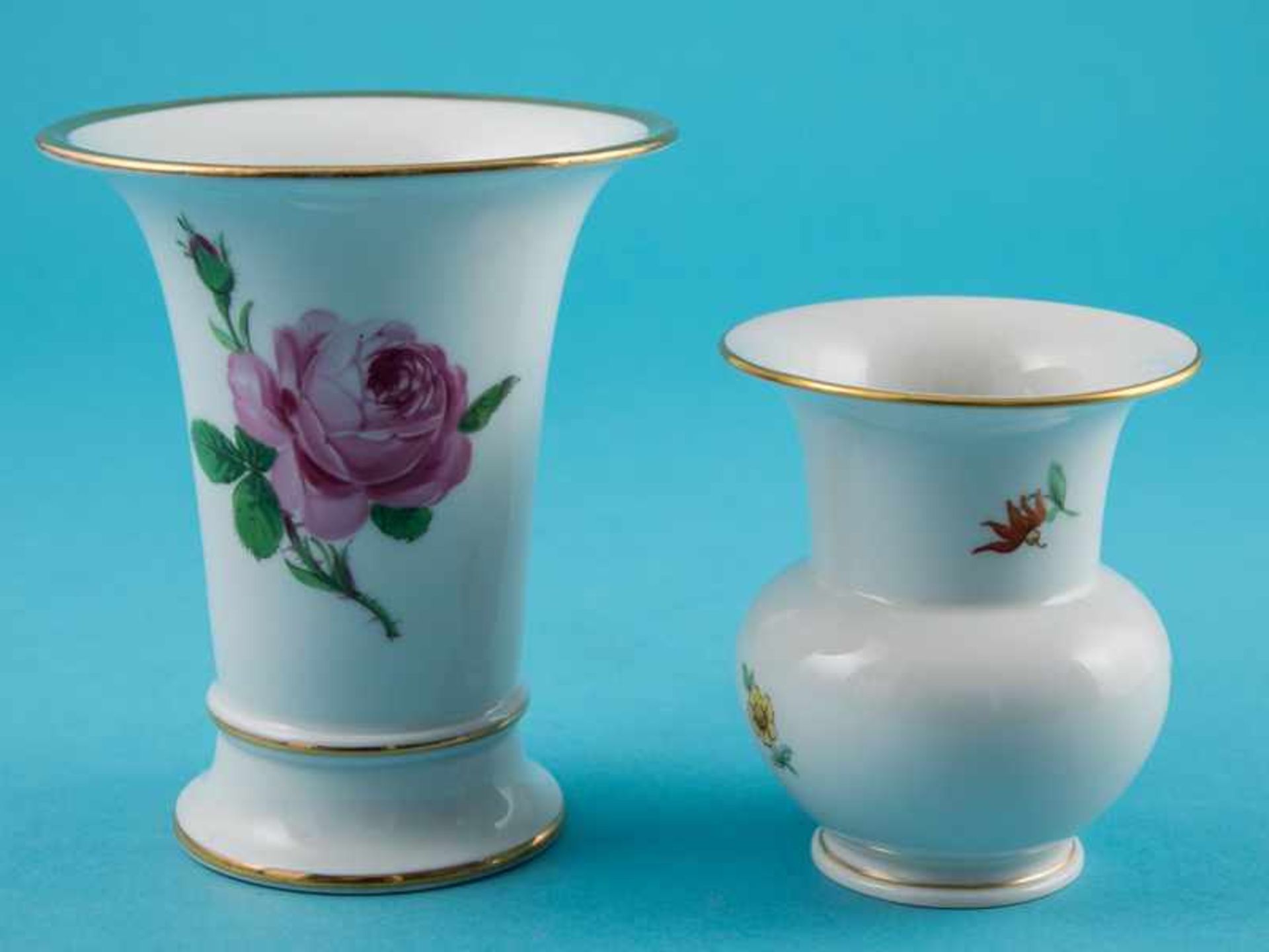 2 verschiedene Vasen, KPM-Berlin und Meissen, 20. Jh. Weißporzellan mit polychromer Floral- und - Bild 6 aus 6