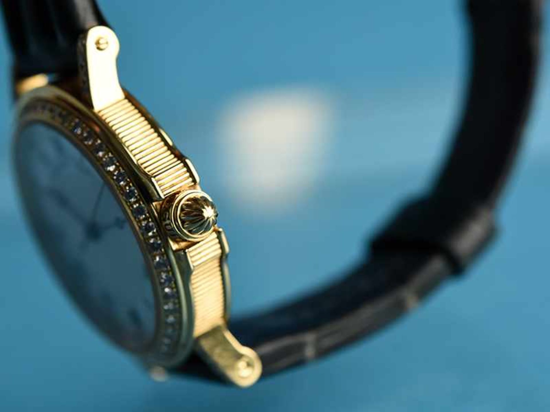 Armbanduhr mit 65 Brillanten, zusammen ca. 0,72 ct, bezeichnet "BREGUET 1736 - Modell MARINA, 20. - Bild 6 aus 8