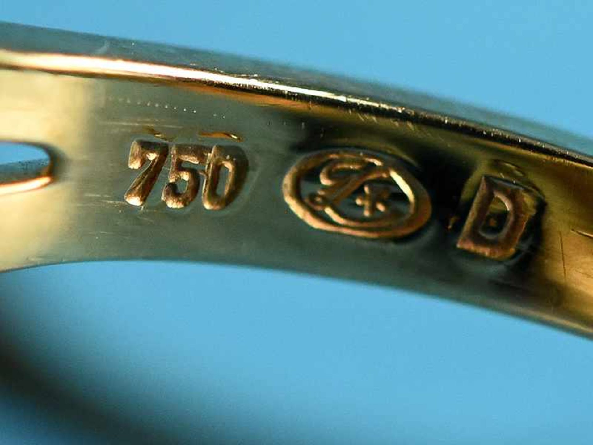 Ring mit 9 Brillanten, zusammen ca. 0,8 ct, 70- er Jahre 750/- Gelbgold. Gesamtgewicht ca. 14 g. - Bild 3 aus 5