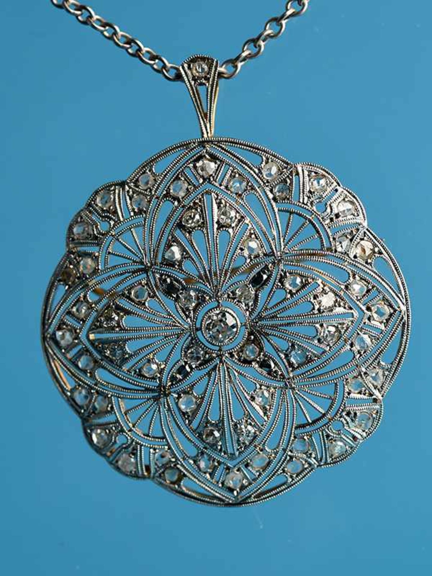 Anhänger/ Brosche mit Diamanten, zusammen ca. 0,5 ct, französischer Jugendstil, "fin de siècle",