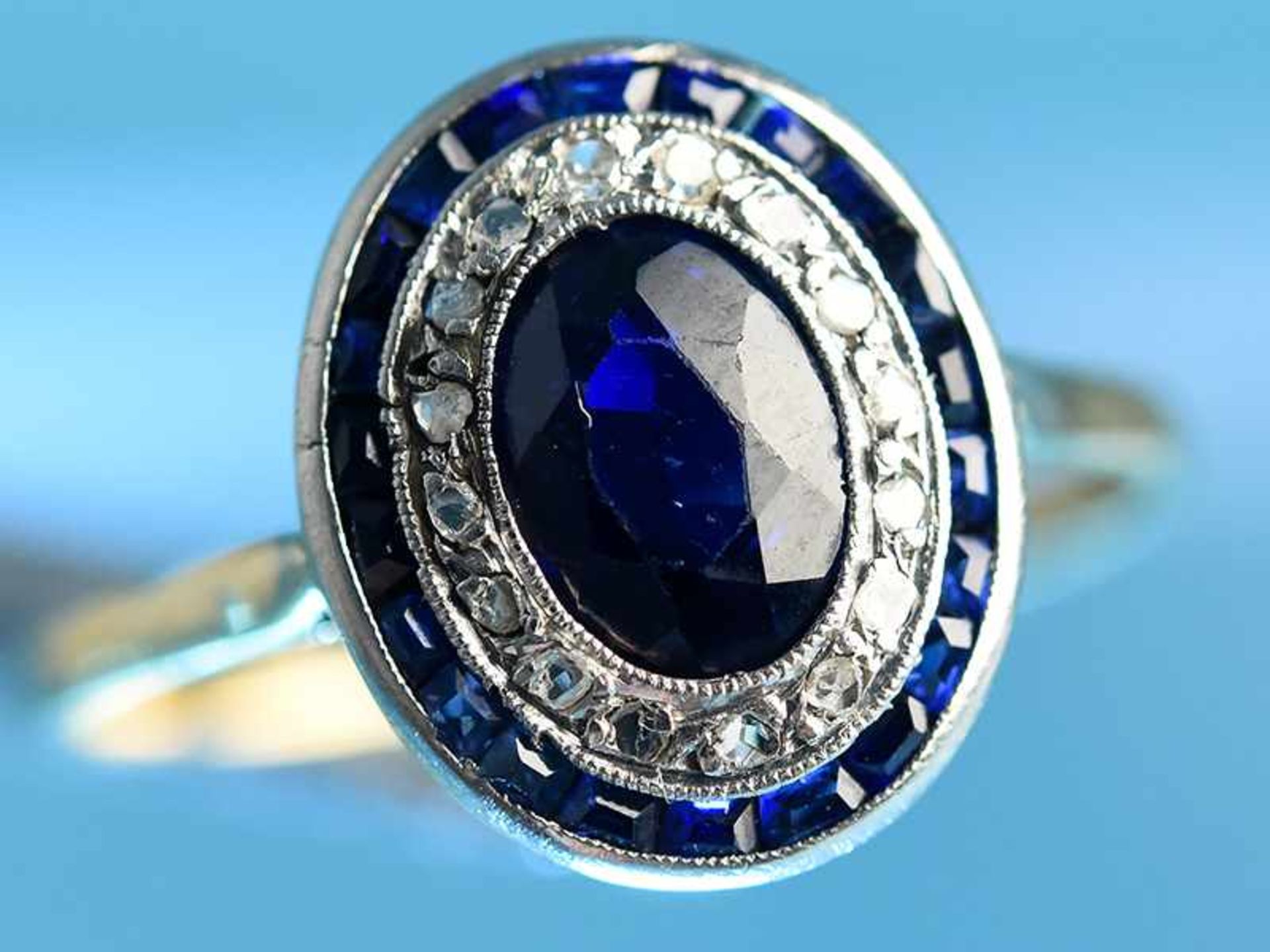 Ring mit Saphiren, blauem Farbstein und Diamantrosen, zusammen ca. 0,1 ct, Frankreich, Art Deco - Bild 4 aus 4