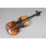 Deutsche Violine, 19. Jh., ohne Saiten. 27.00 % buyer's premium on the hammer price VAT margin