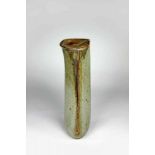 Vase, Ingeborg und Bruno Asshoff (1919-1998 und 1914-2003), Keramik, dreieckige Form, beige/braun,