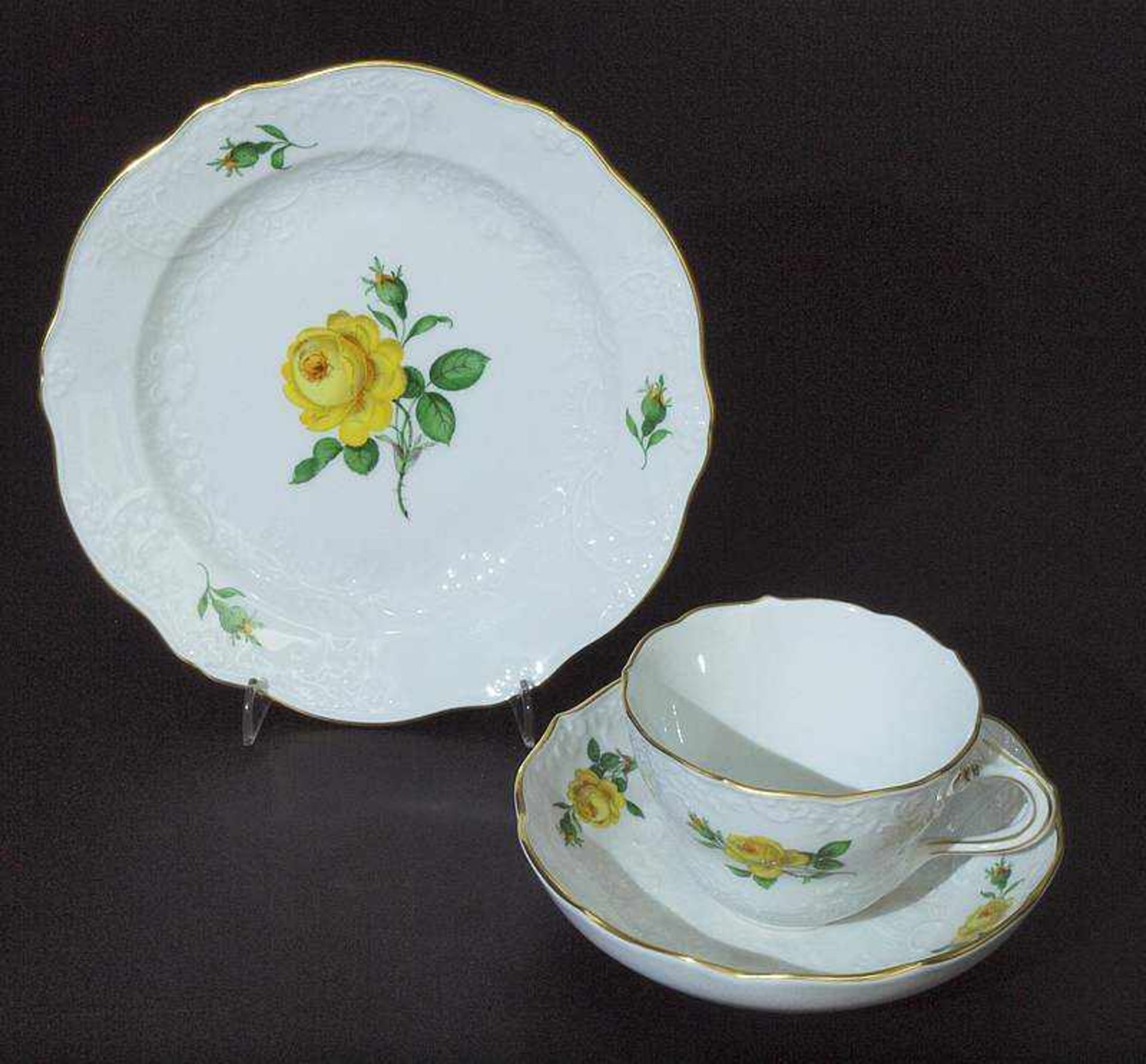 Kaffeeservice für 6 Personen. Vase. Kaffeeservice für 6 Personen. MEISSEN 1980, 1. Wahl. Reliefdekor - Bild 5 aus 5