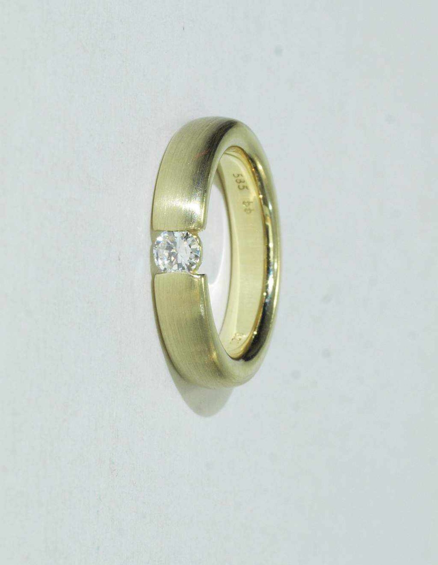 Spannring. Spannring. 585er Weißgold, besetzt mit einem Brillant von 0,20 ct H/vs. Caratzahl in - Bild 2 aus 4