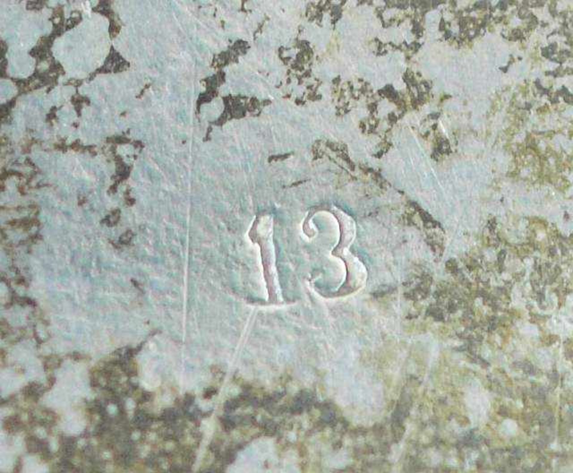 Zuckerdose. Zuckerdose, 19. Jahrhundert. Wien, 13lötiges Silber, Punzen ungedeutet. Dose auf - Bild 5 aus 5